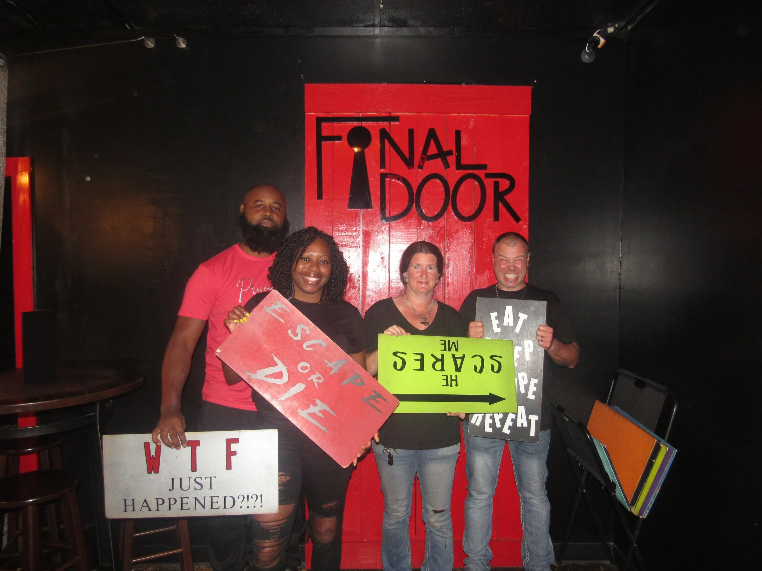 the-final-door-escape-room-columbia-sc-team-photos-04-15-23 (32).JPG