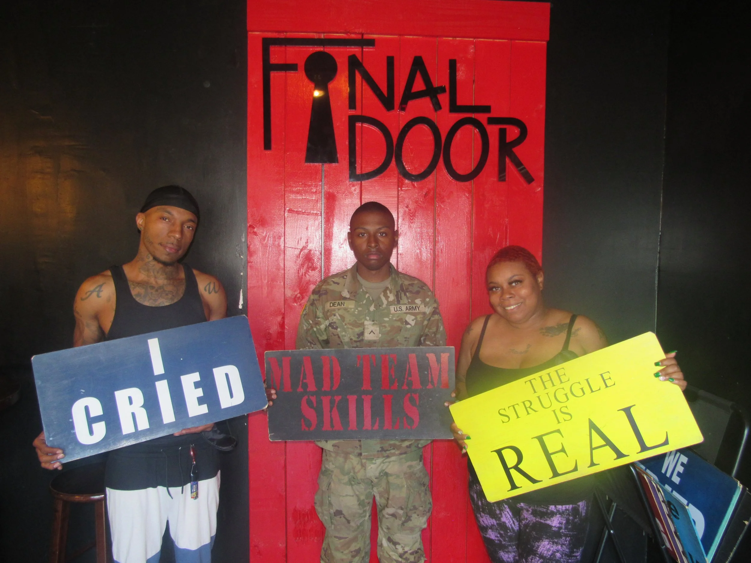 the-final-door-escape-room-columbia-sc-team-photos-04-22-23 (3).JPG