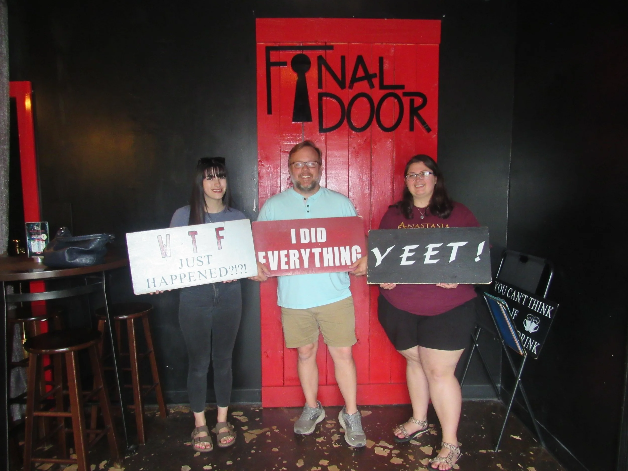 the-final-door-escape-room-columbia-sc-team-photos-04-26-23 (5).JPG