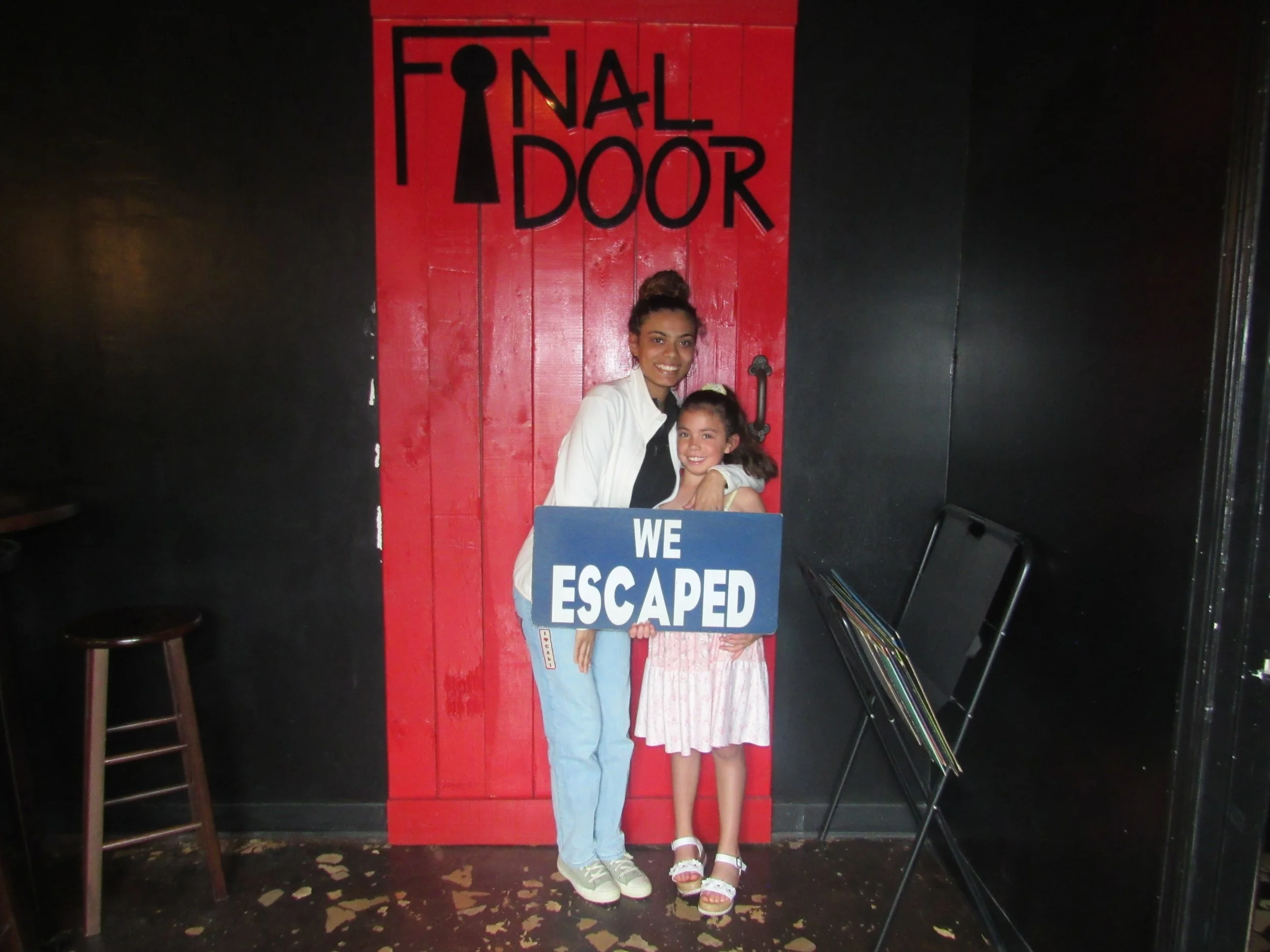 the-final-door-escape-room-columbia-sc-team-photos-04-27-23 (11).JPG