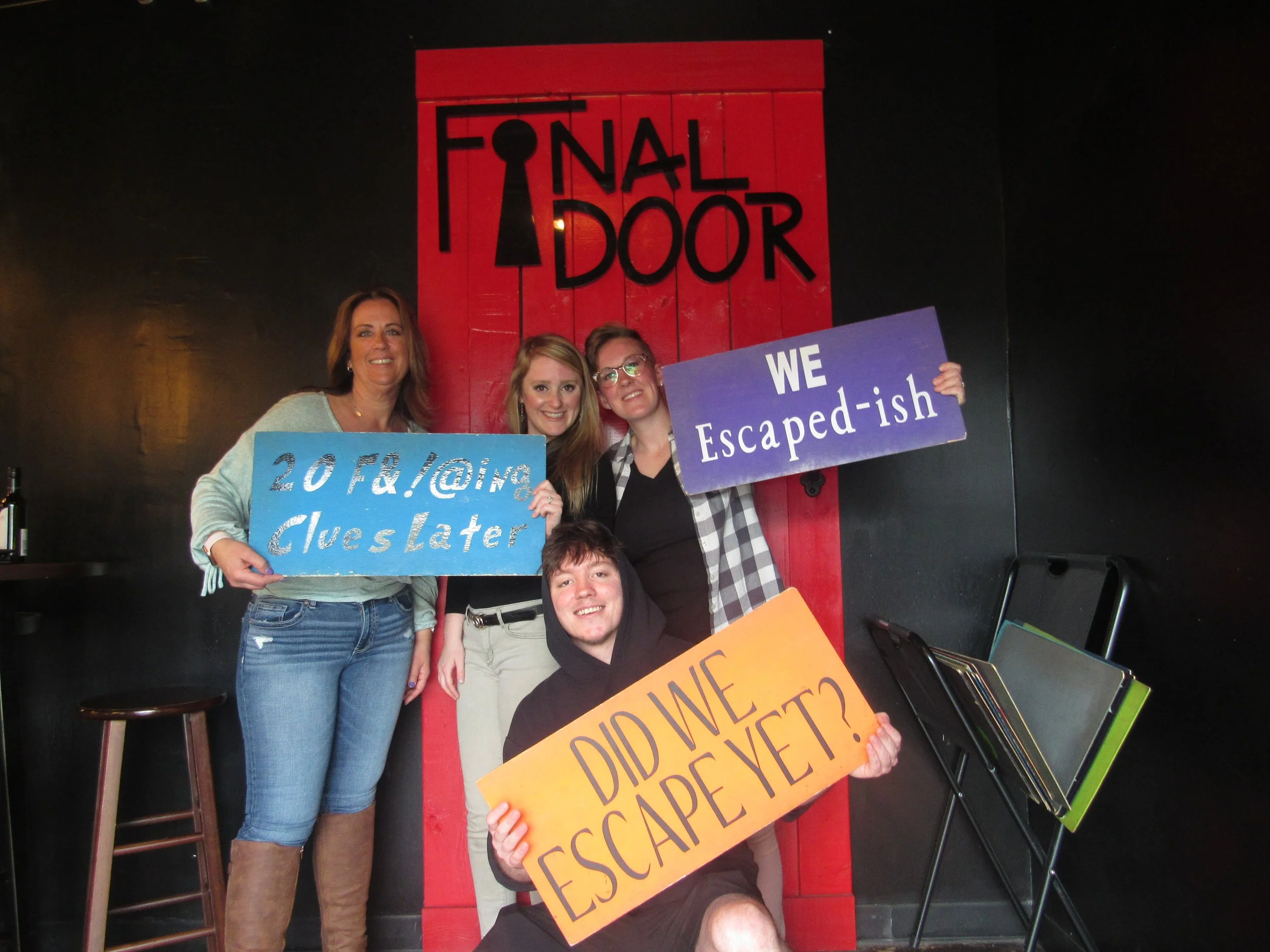 the-final-door-escape-room-columbia-sc-team-photos-04-27-23 (13).JPG