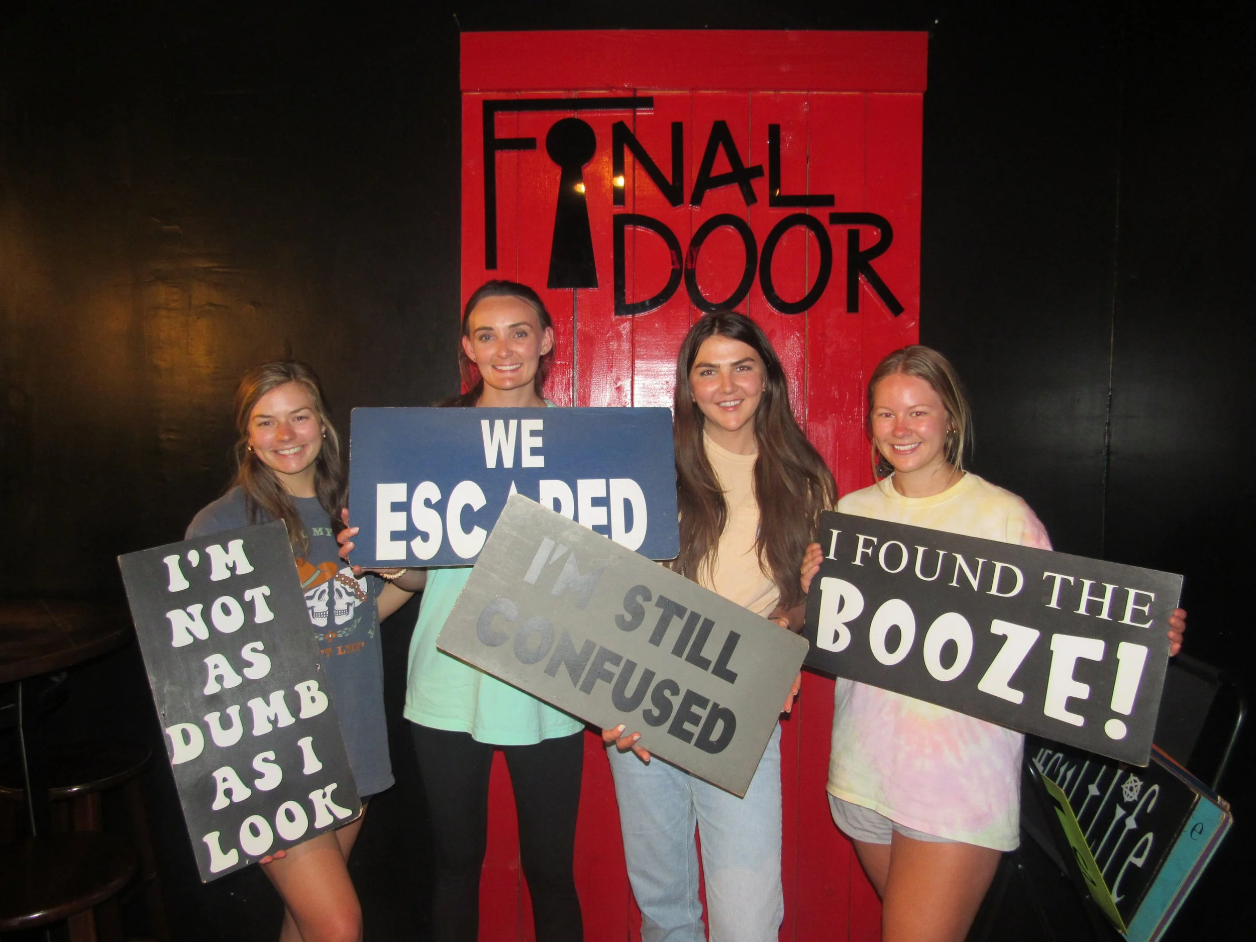 the-final-door-escape-room-columbia-sc-team-photos-04-28-23 (7).JPG