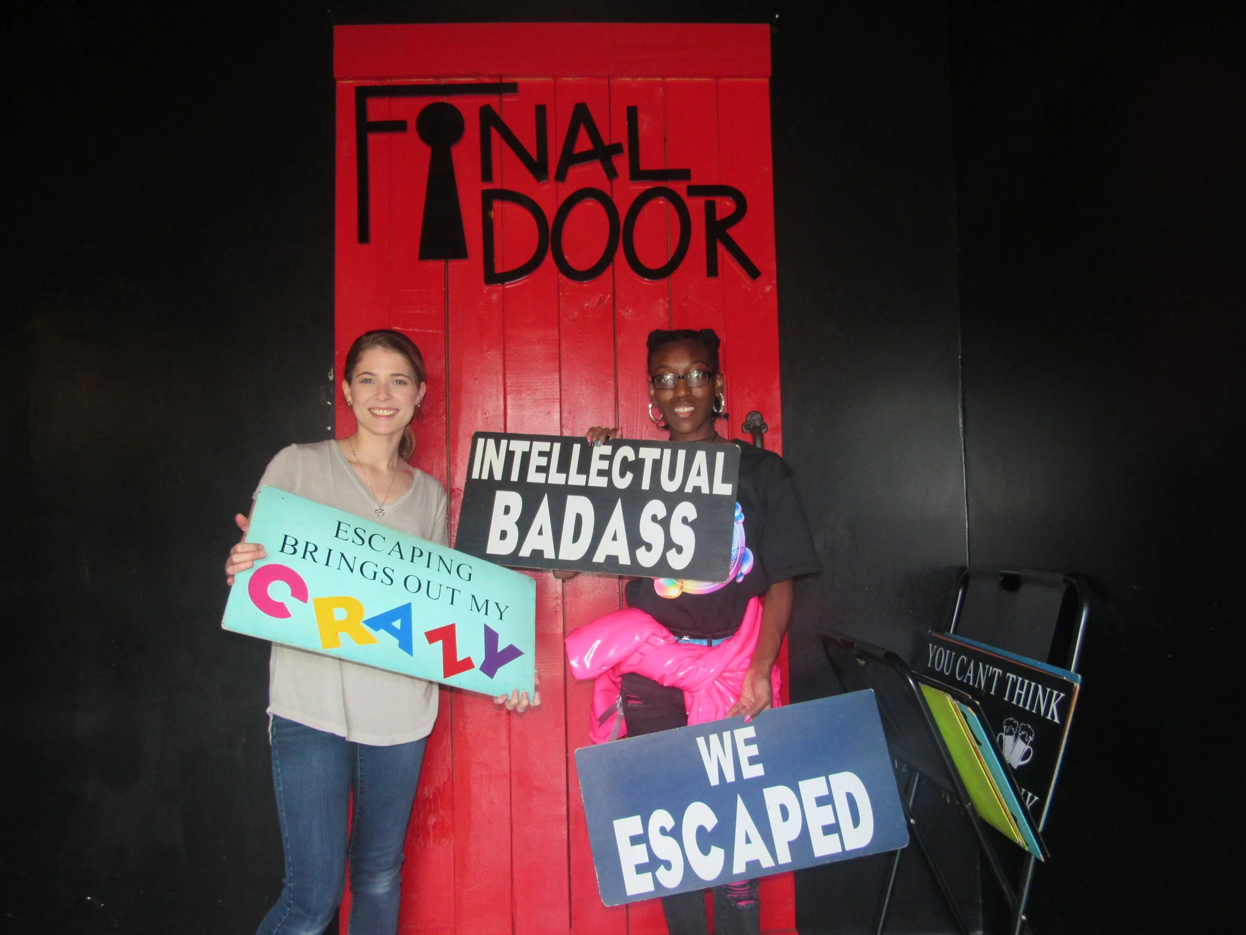 the-final-door-escape-room-columbia-sc-team-photos-04-30-23 (6).JPG