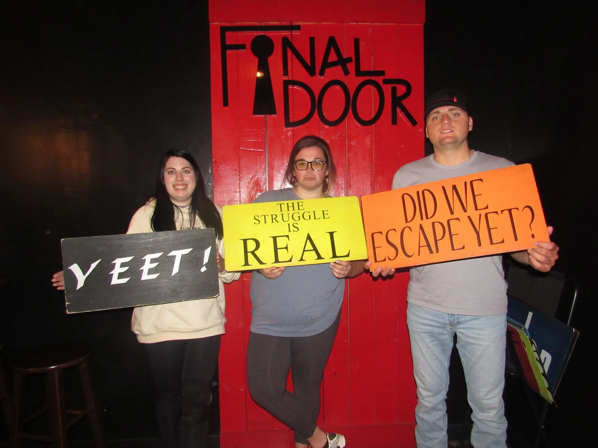 the-final-door-escape-room-columbia-sc-team-photos-05-05-23 (9).JPG