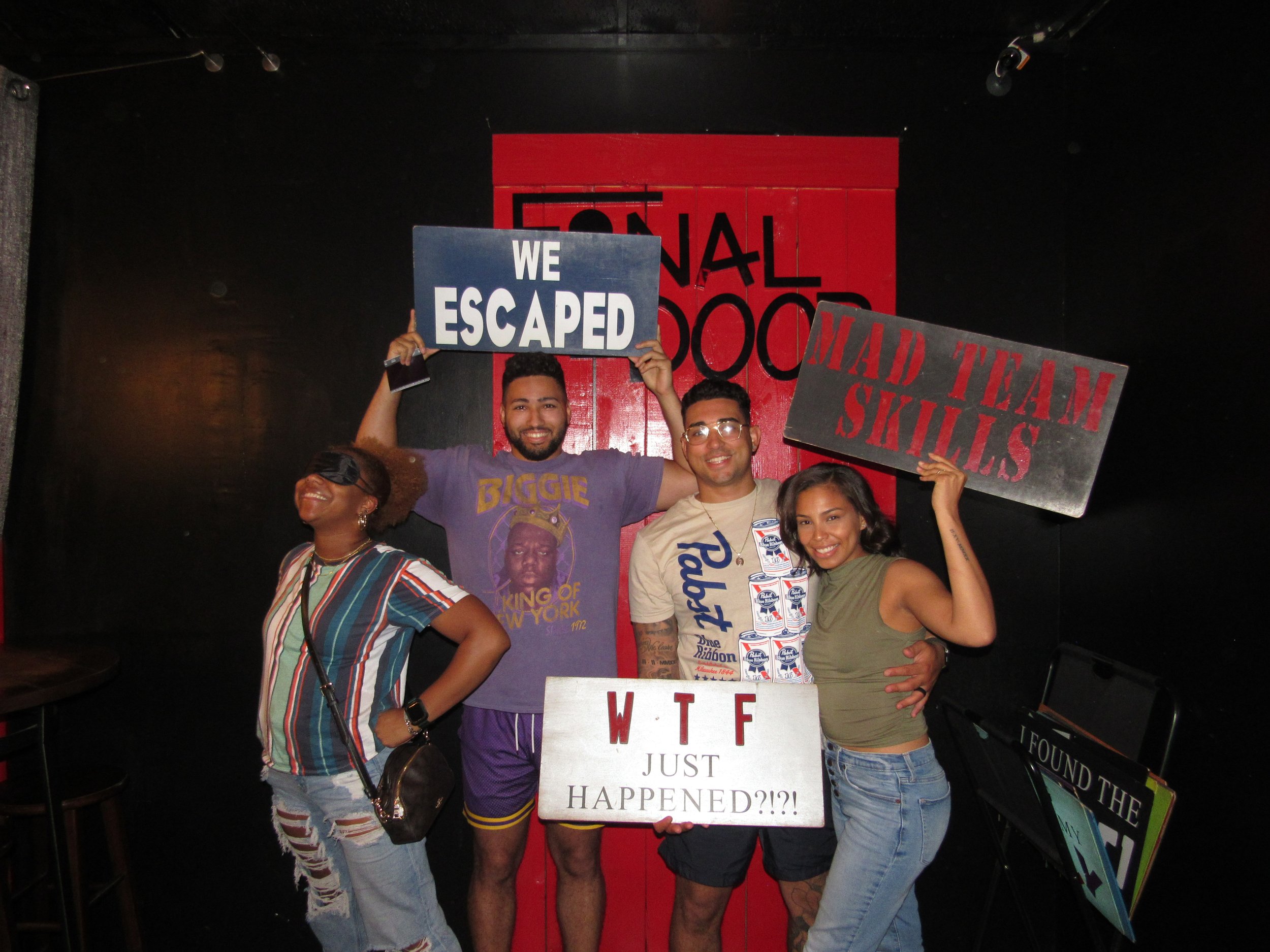 the-final-door-escape-room-columbia-sc-team-photos-05-06-23 (18).JPG