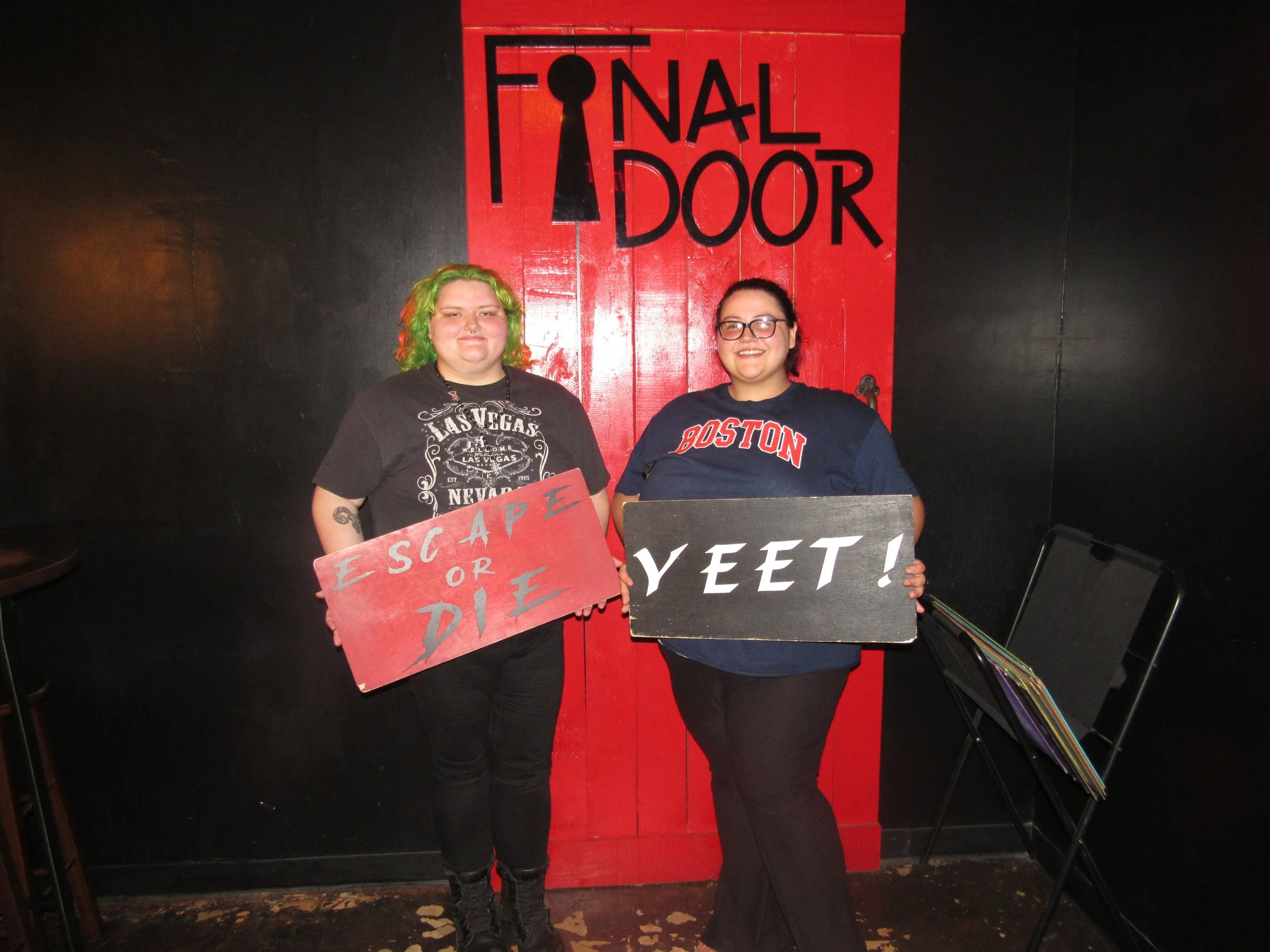 the-final-door-escape-room-columbia-sc-team-photos-05-08-23 (3).JPG
