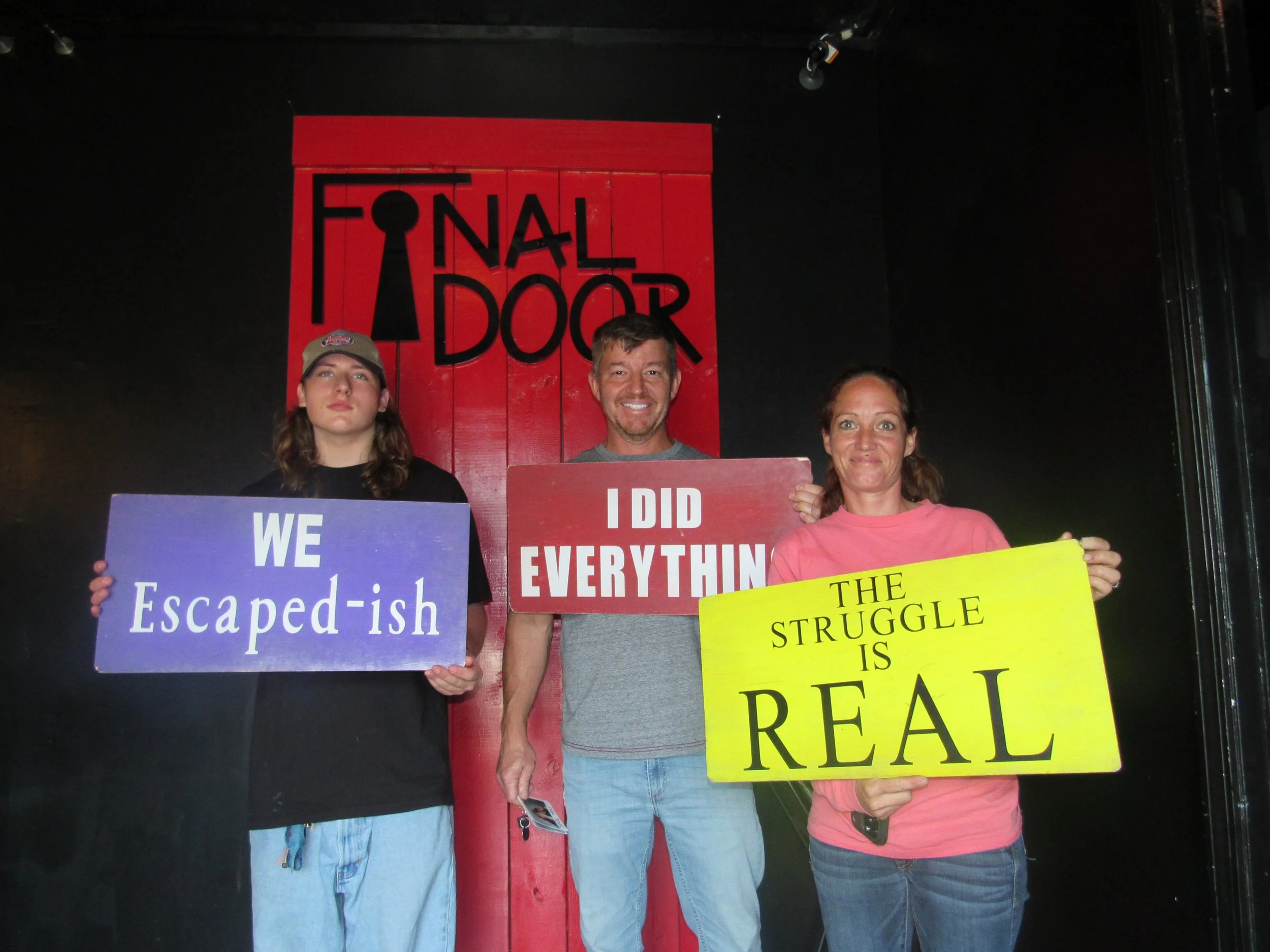 the-final-door-escape-room-columbia-sc-team-photos-05-14-23 (1).JPG