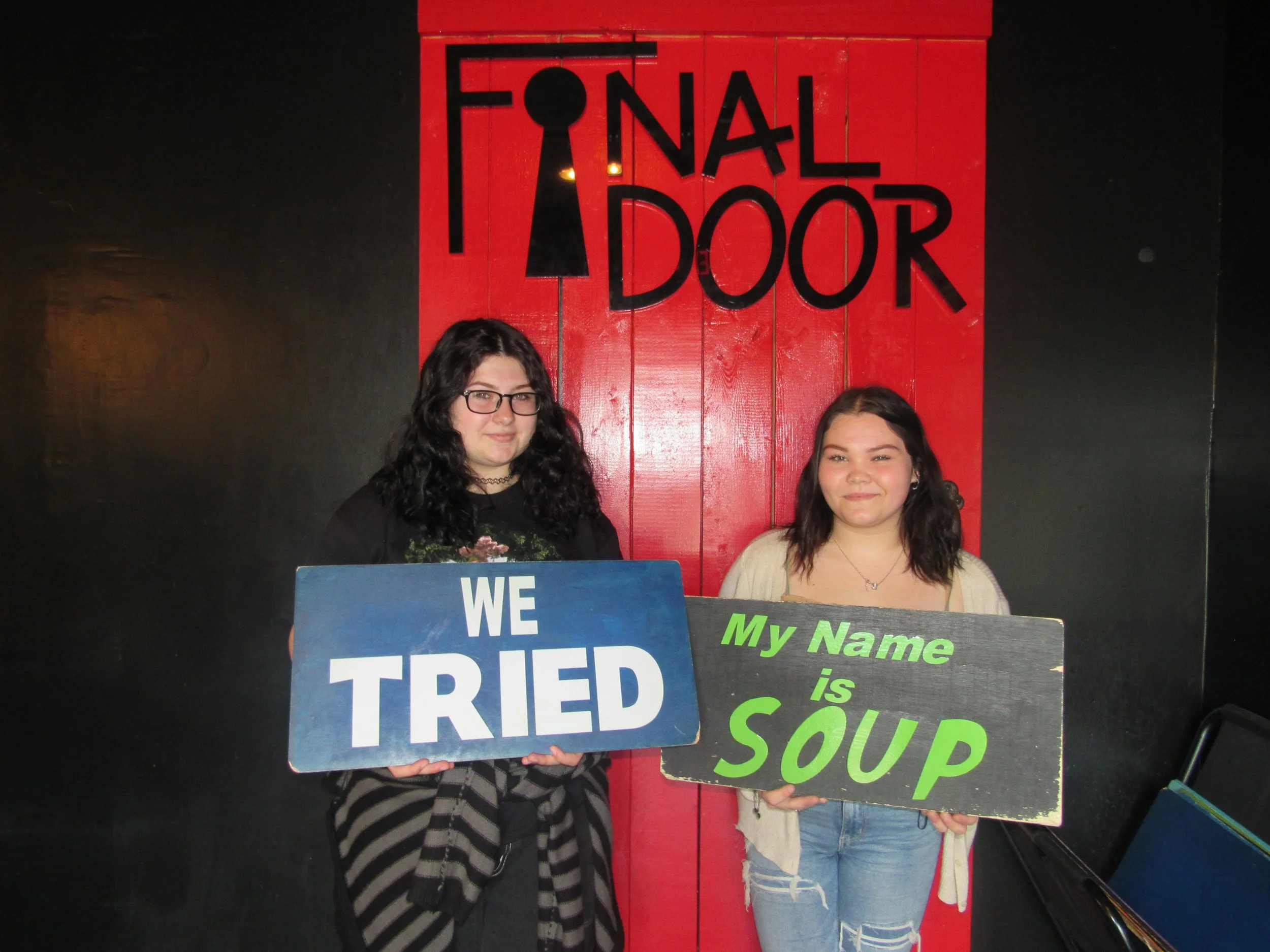 the-final-door-escape-room-columbia-sc-team-photos-05-14-23 (7).JPG