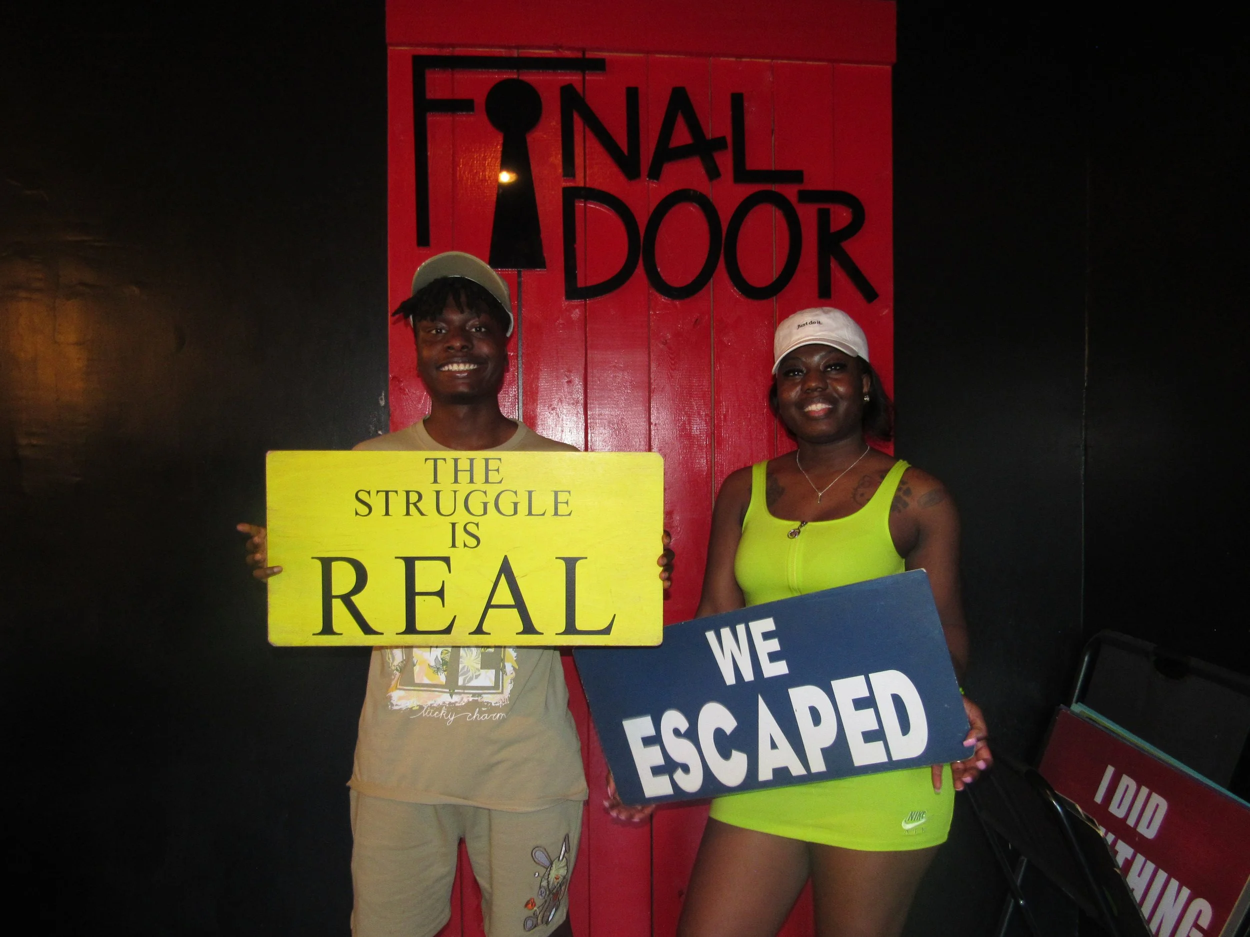 the-final-door-escape-room-columbia-sc-team-photos-05-14-23 (10).JPG