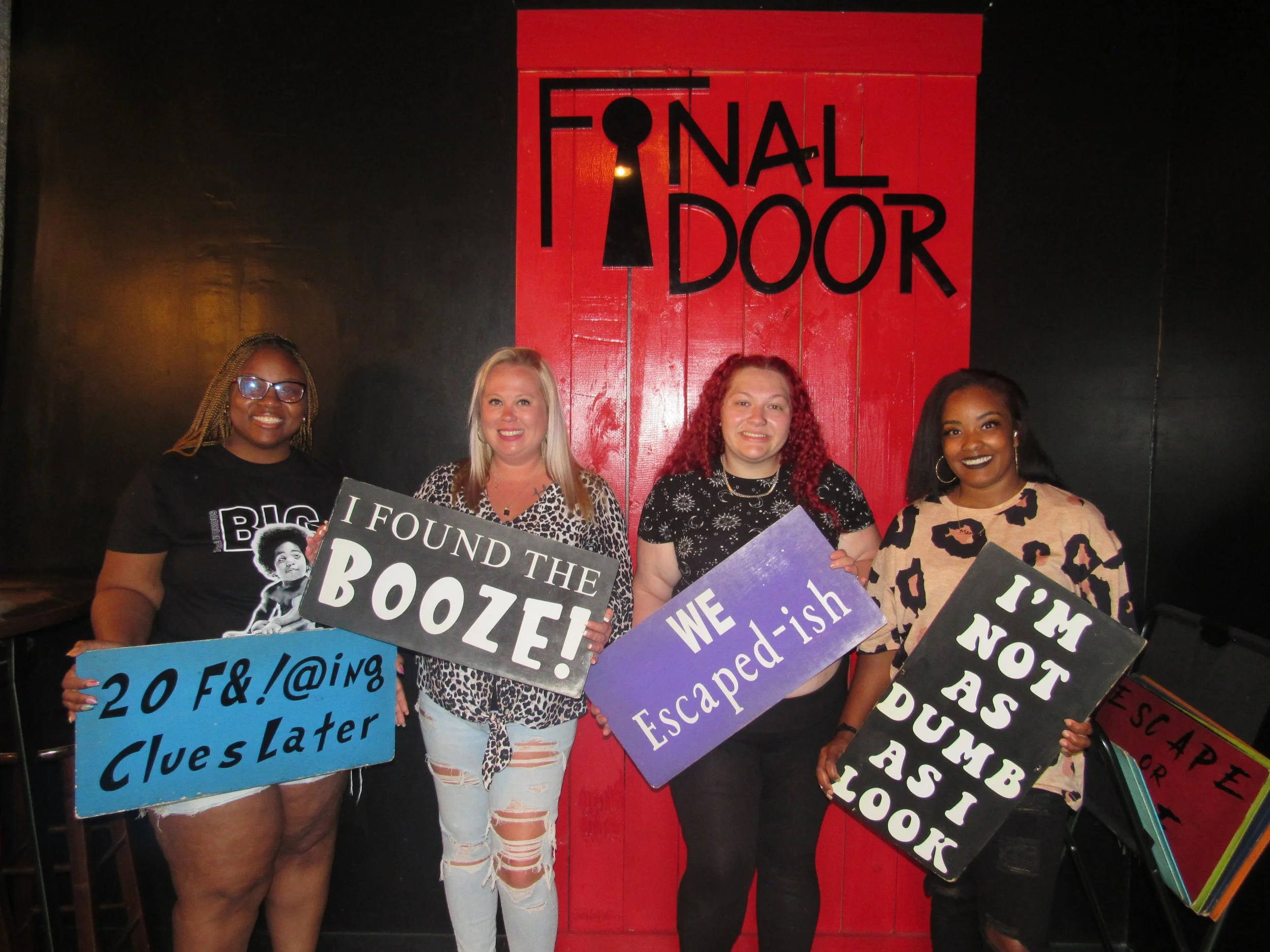 the-final-door-escape-room-columbia-sc-team-photos-05-18-23 (3).JPG