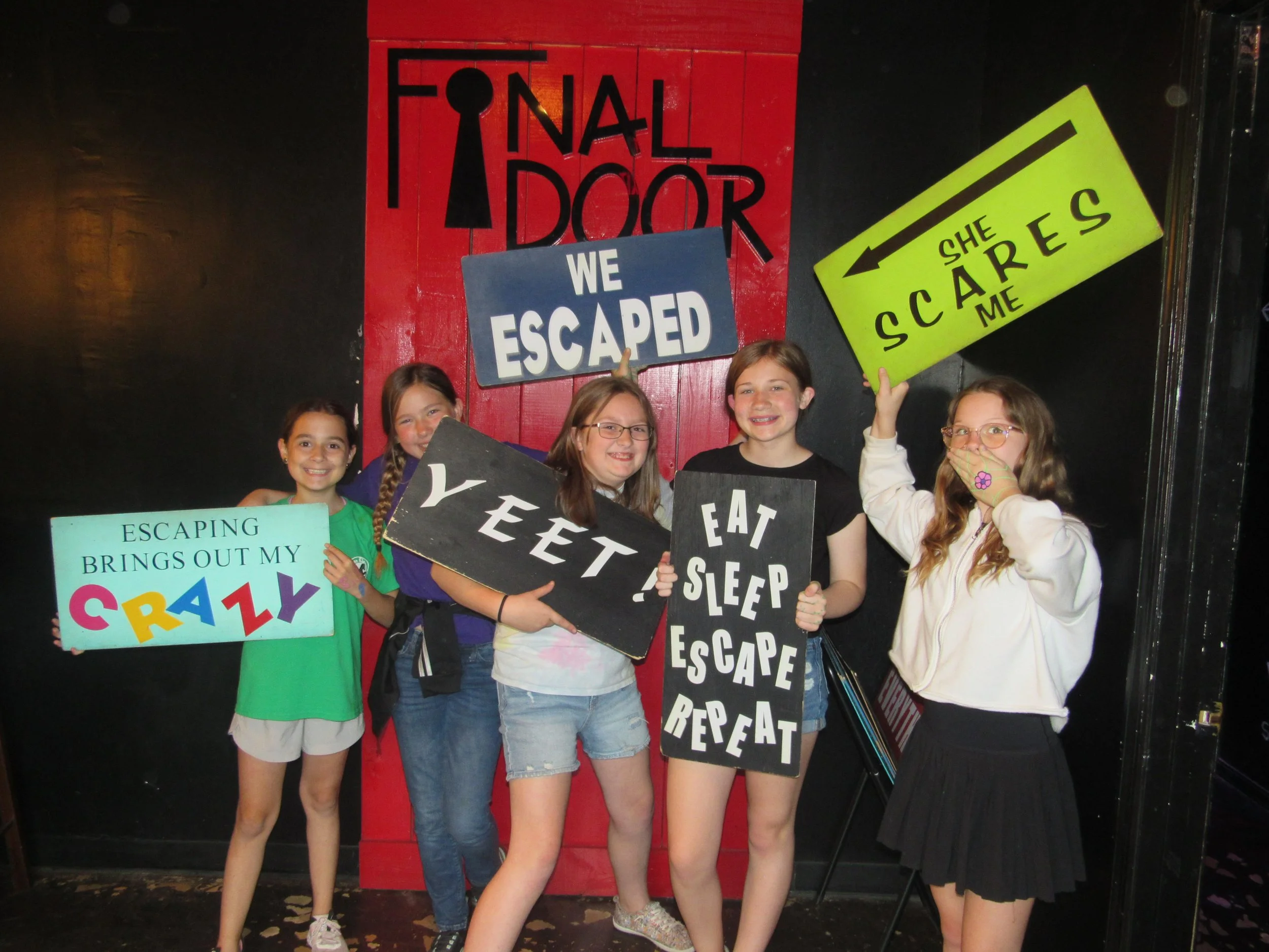 the-final-door-escape-room-columbia-sc-team-photos-05-19-23 (9).JPG