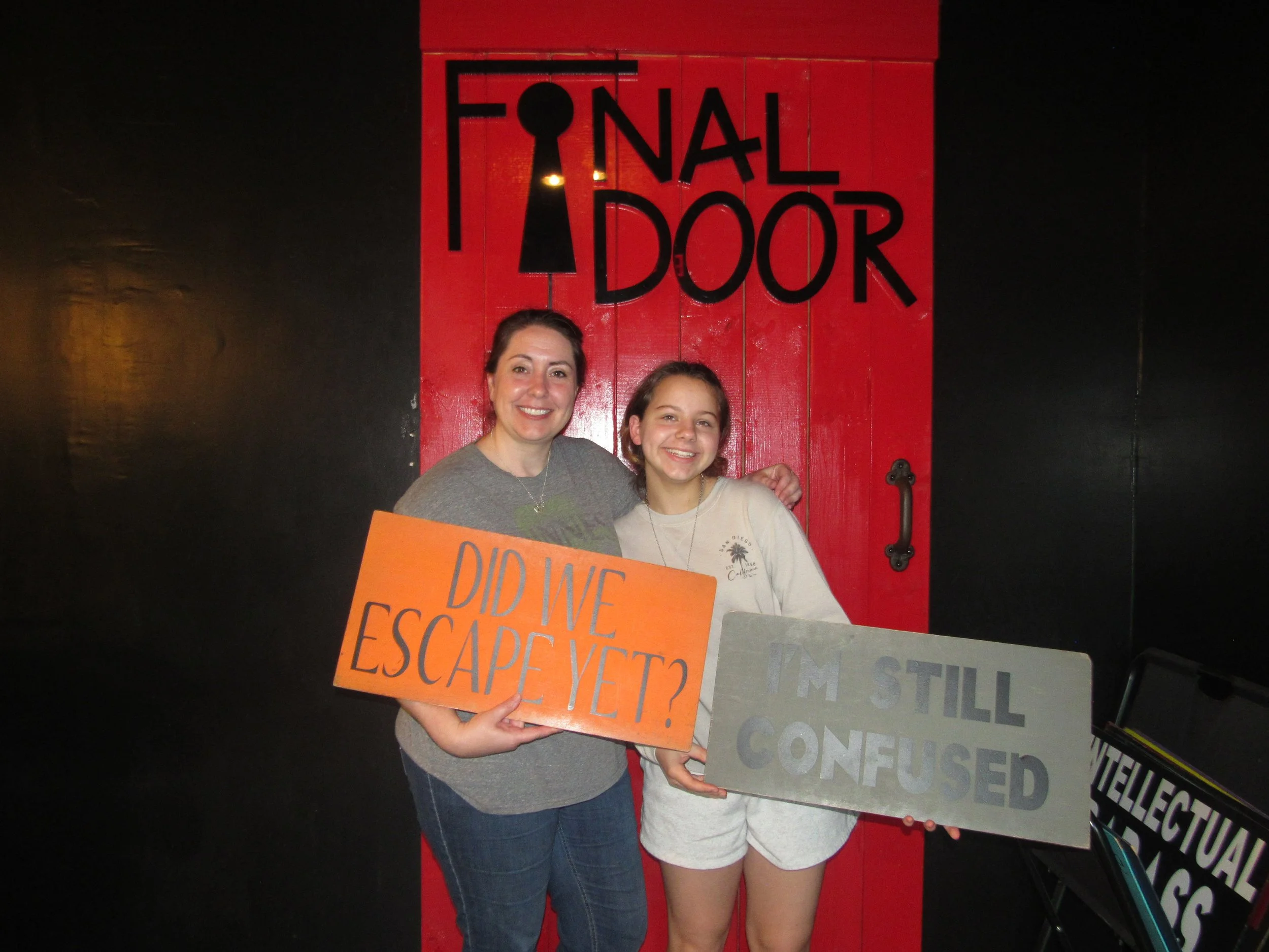 the-final-door-escape-room-columbia-sc-team-photos-05-19-23 (10).JPG