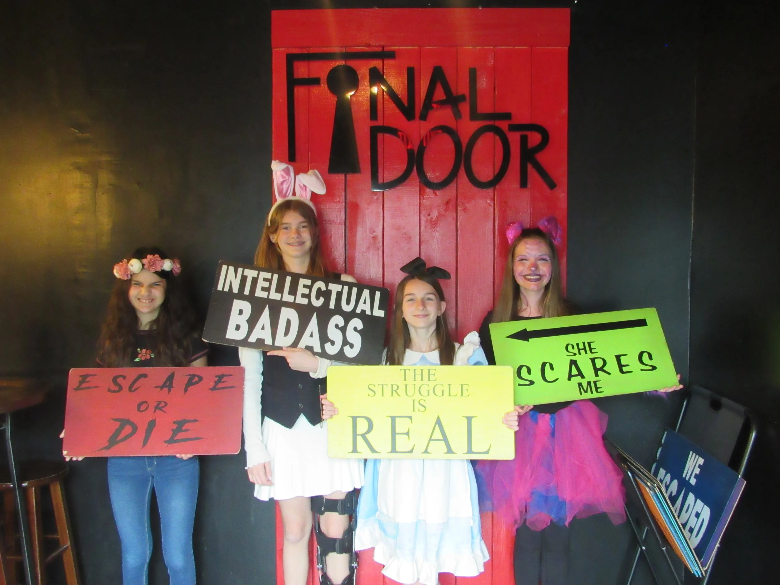 the-final-door-escape-room-columbia-sc-team-photos-05-20-23 (5).JPG