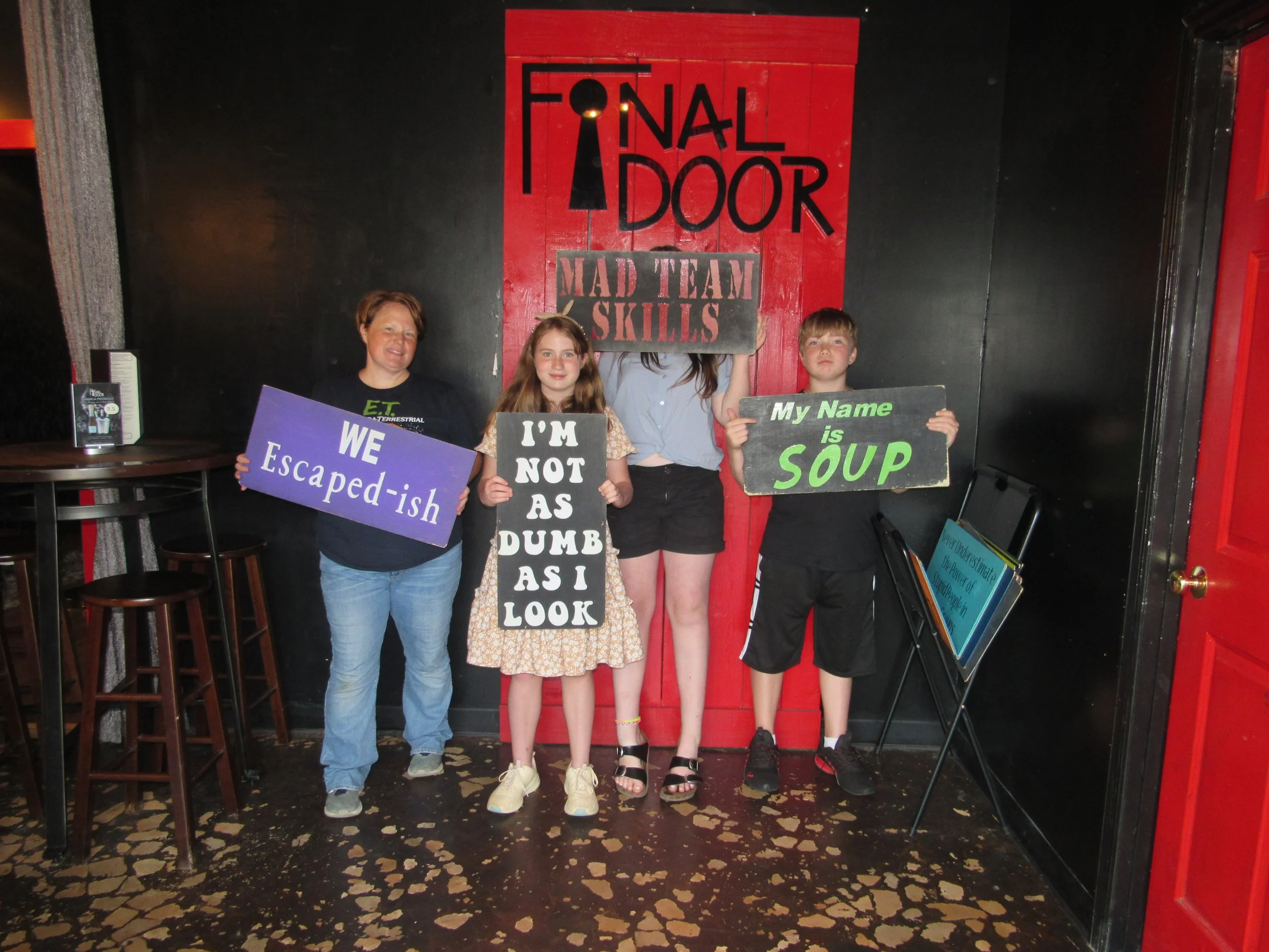 the-final-door-escape-room-columbia-sc-team-photos-05-20-23 (6).JPG