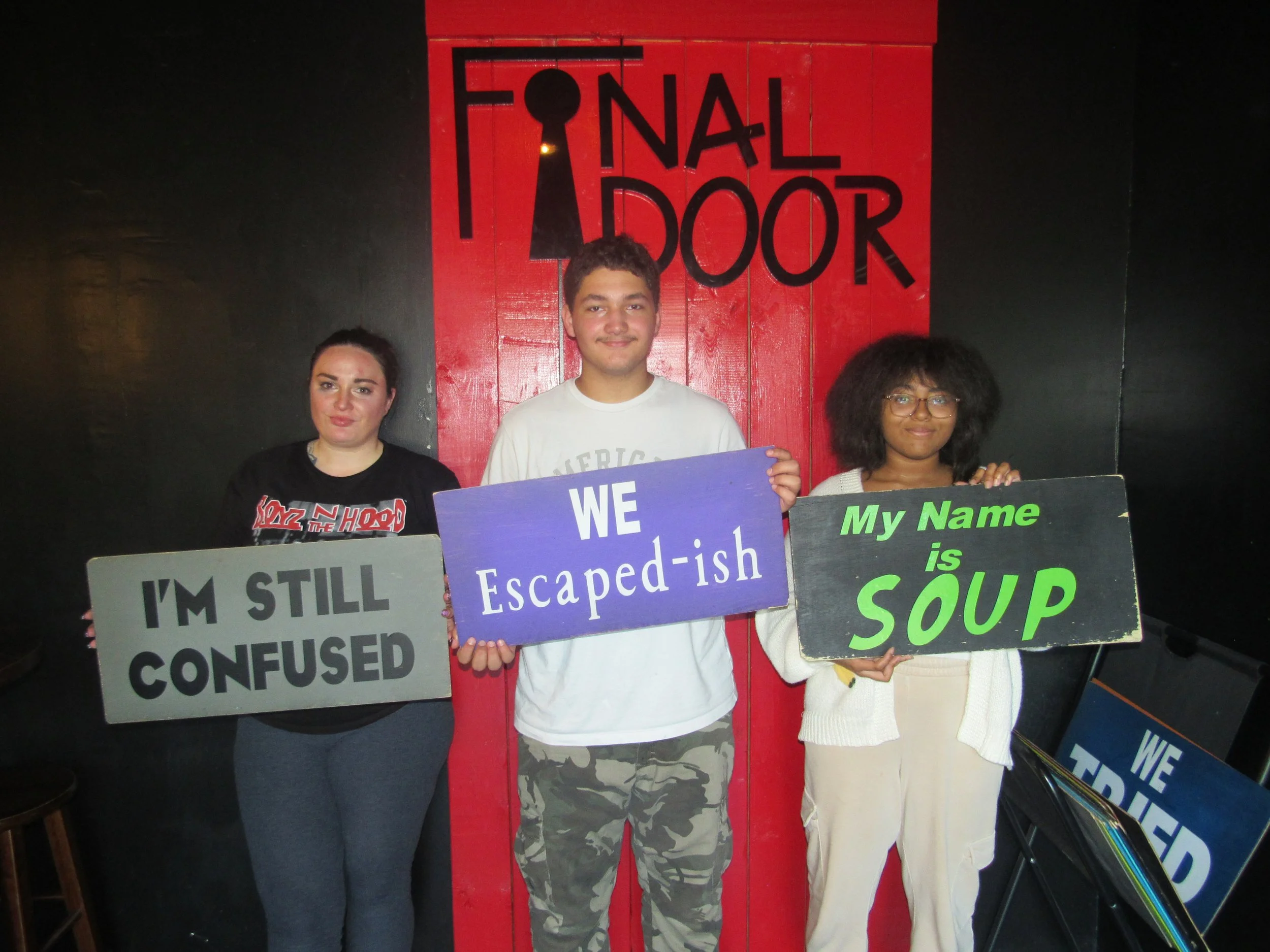 the-final-door-escape-room-columbia-sc-team-photos-05-24-23 (1).JPG