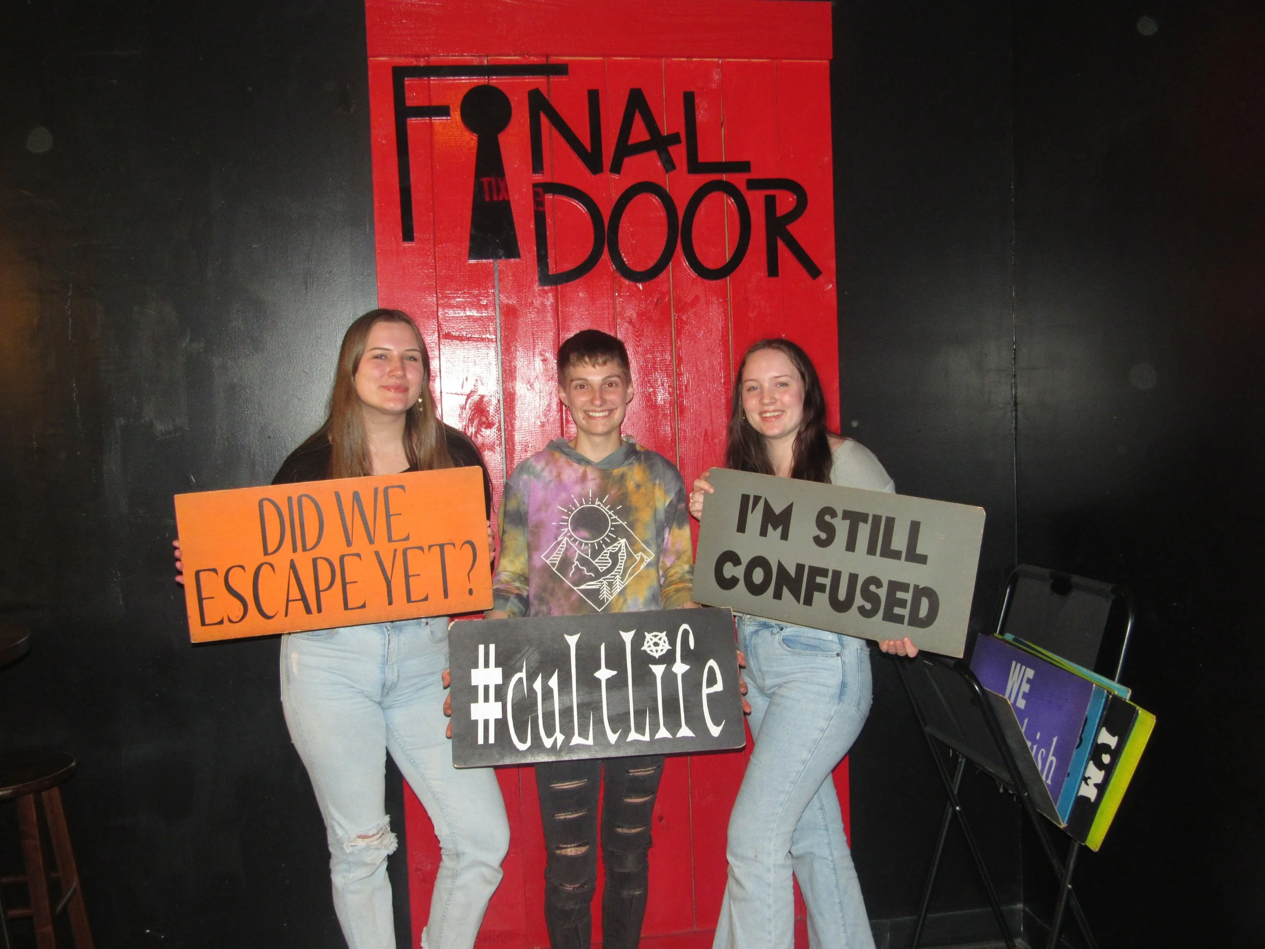 the-final-door-escape-room-columbia-sc-team-photos-05-28-23 (16).JPG