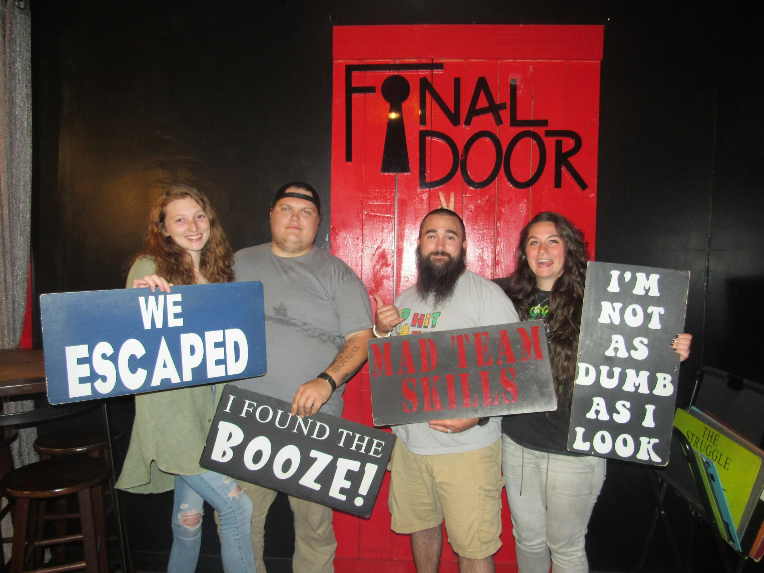 the-final-door-escape-room-columbia-sc-team-photos-06-01-23 (5).JPG