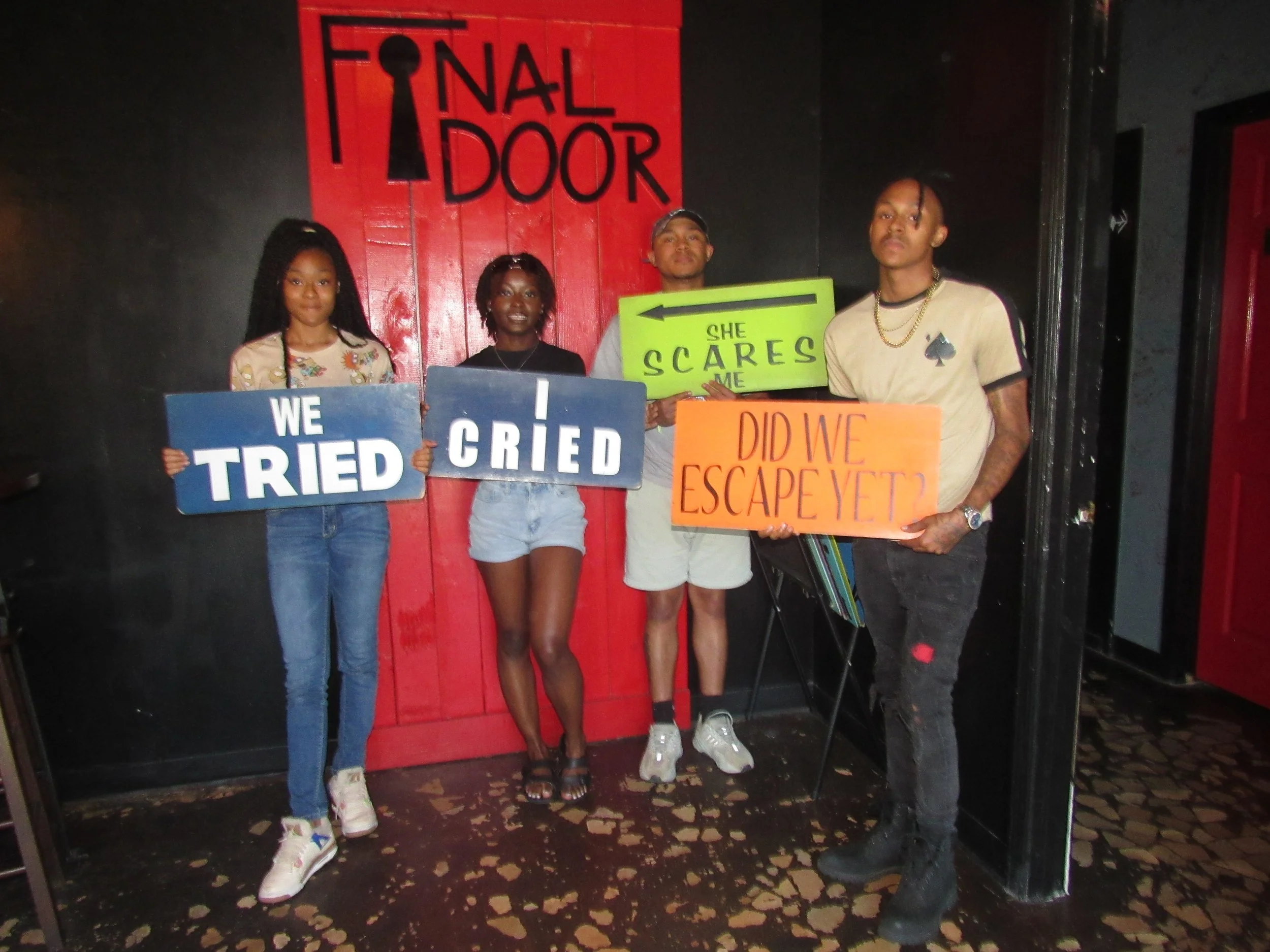 the-final-door-escape-room-columbia-sc-team-photos-06-03-23 (1).JPG