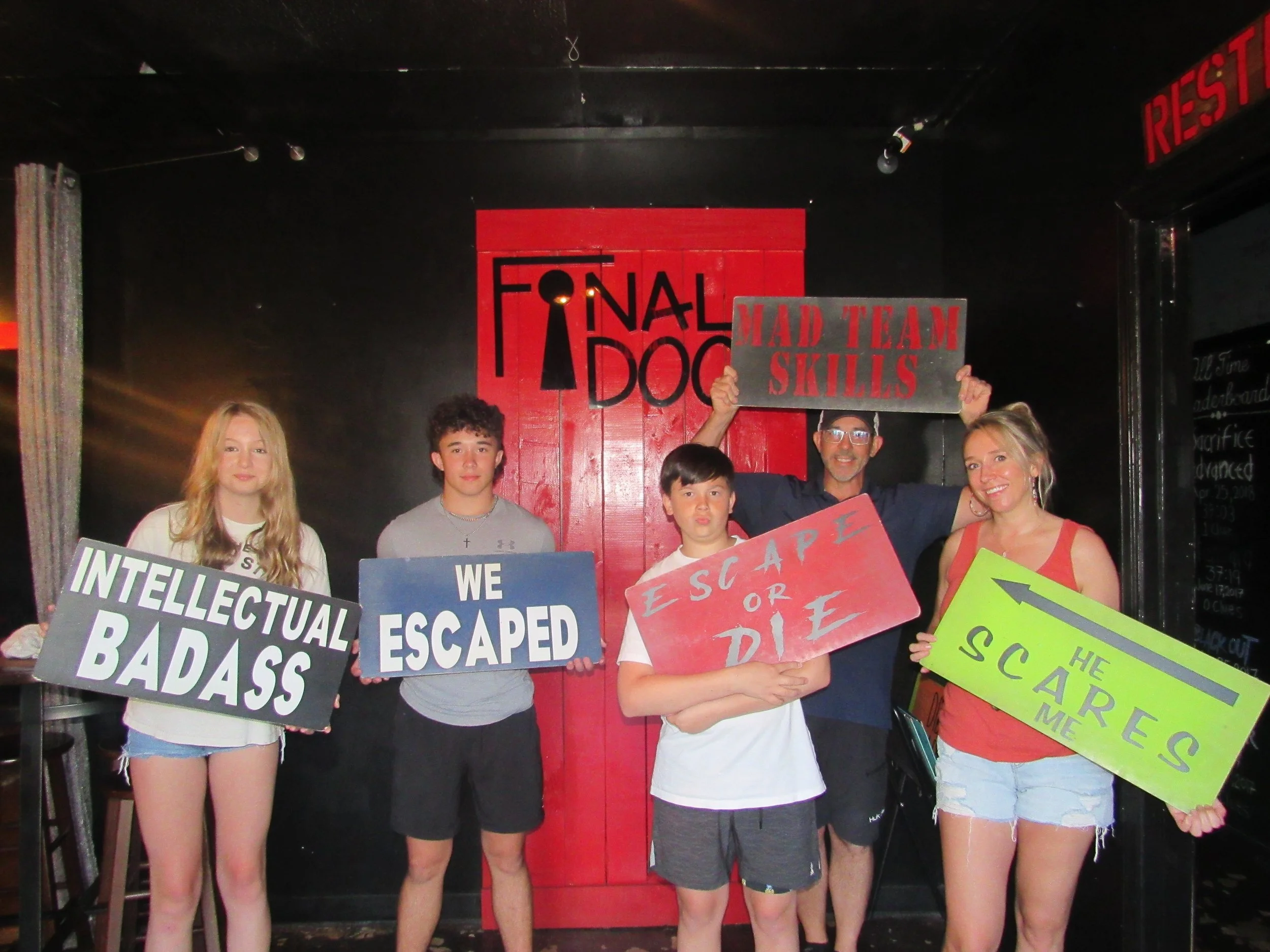 the-final-door-escape-room-columbia-sc-team-photos-06-03-23 (5).JPG