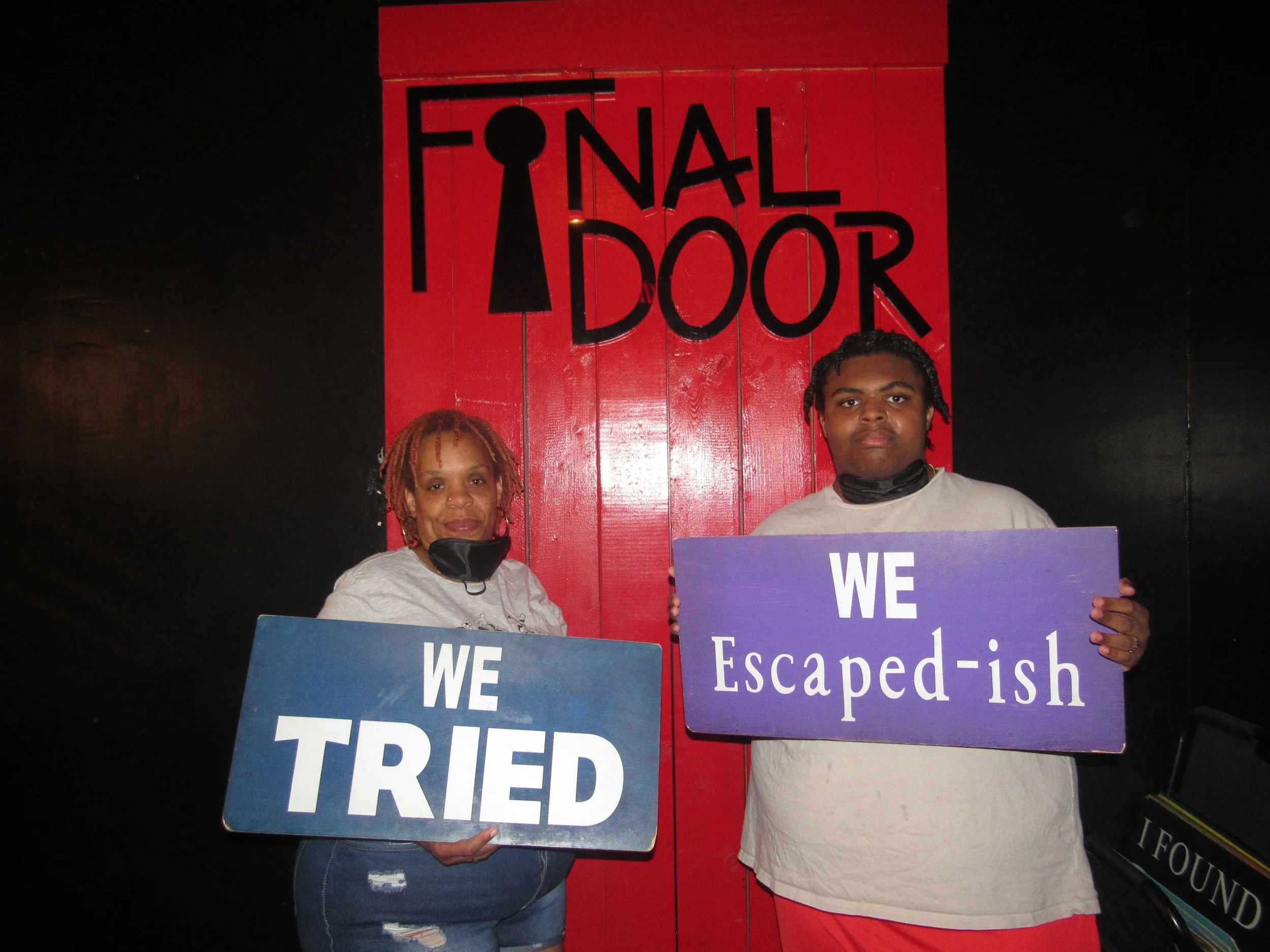 the-final-door-escape-room-columbia-sc-team-photos-06-03-23 (11).JPG