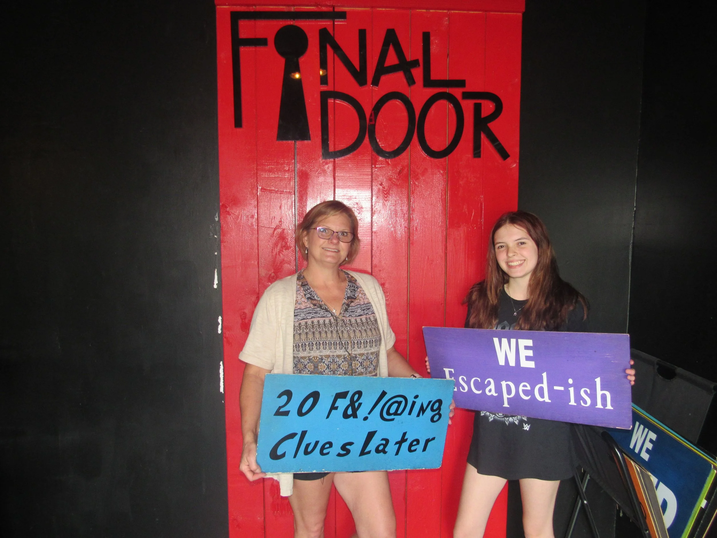 the-final-door-escape-room-columbia-sc-team-photos-06-04-23 (7).JPG