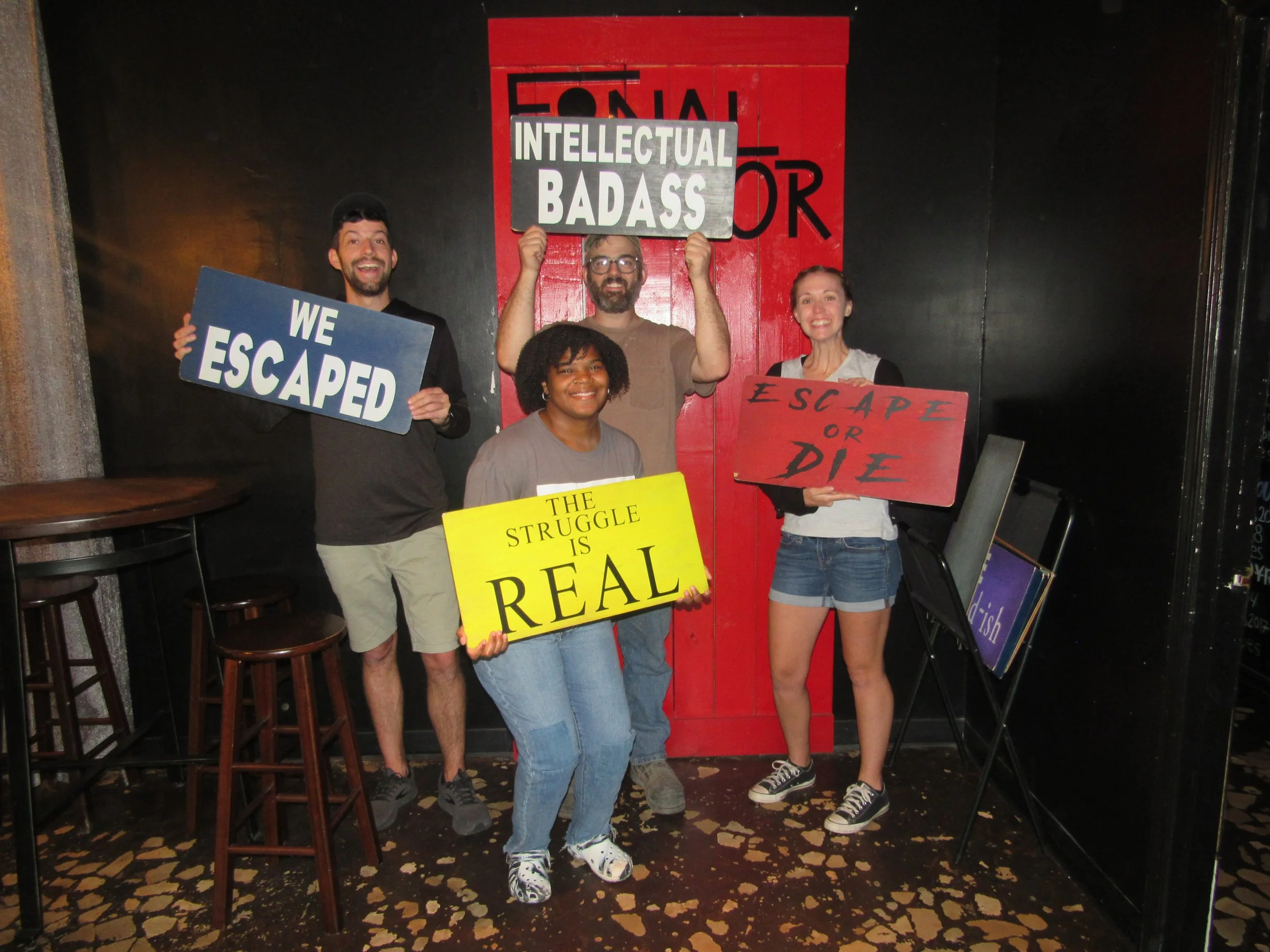 the-final-door-escape-room-columbia-sc-team-photos-06-11-23 (4).JPG
