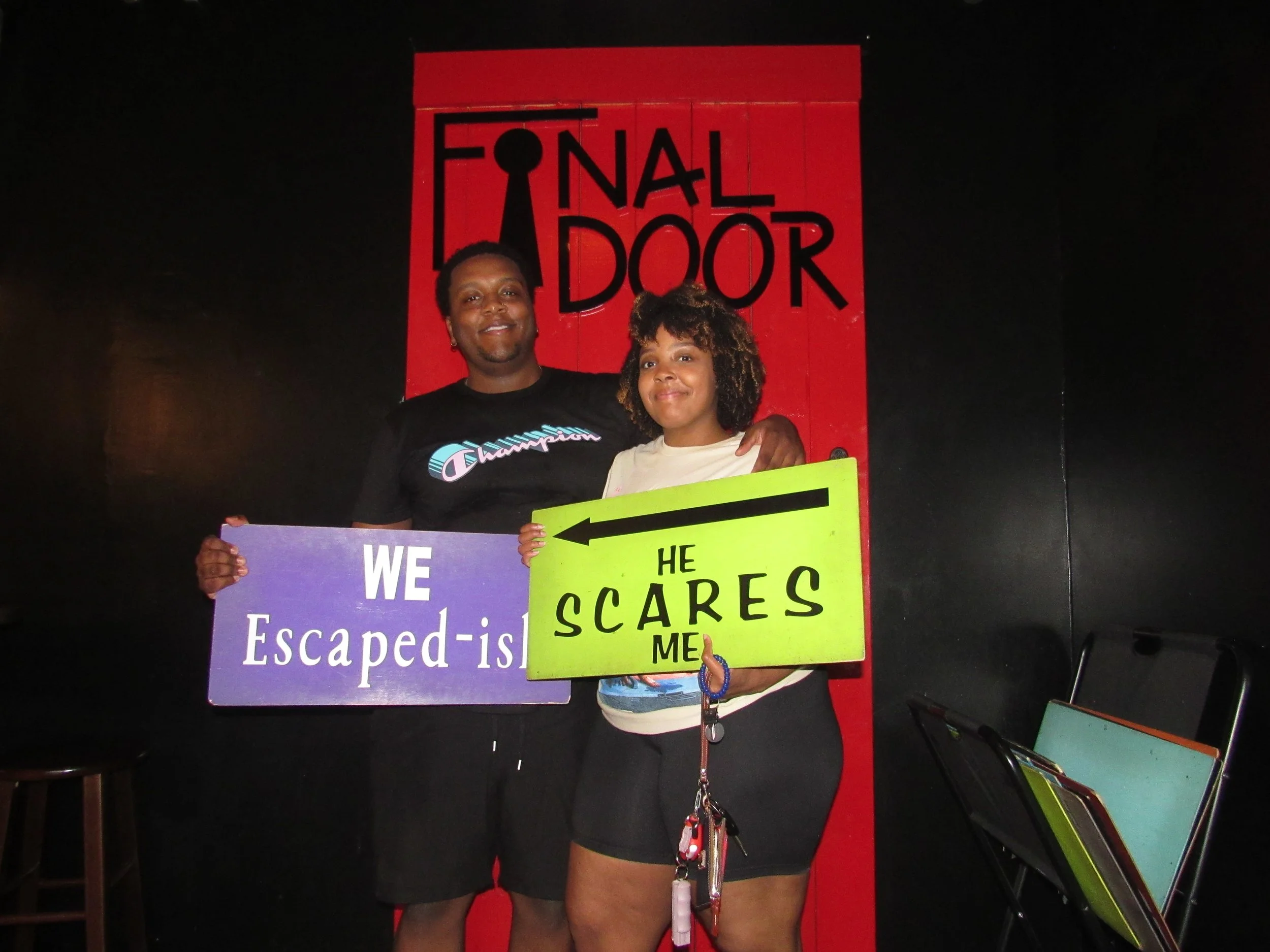 the-final-door-escape-room-columbia-sc-team-photos-06-14-23 (6).JPG
