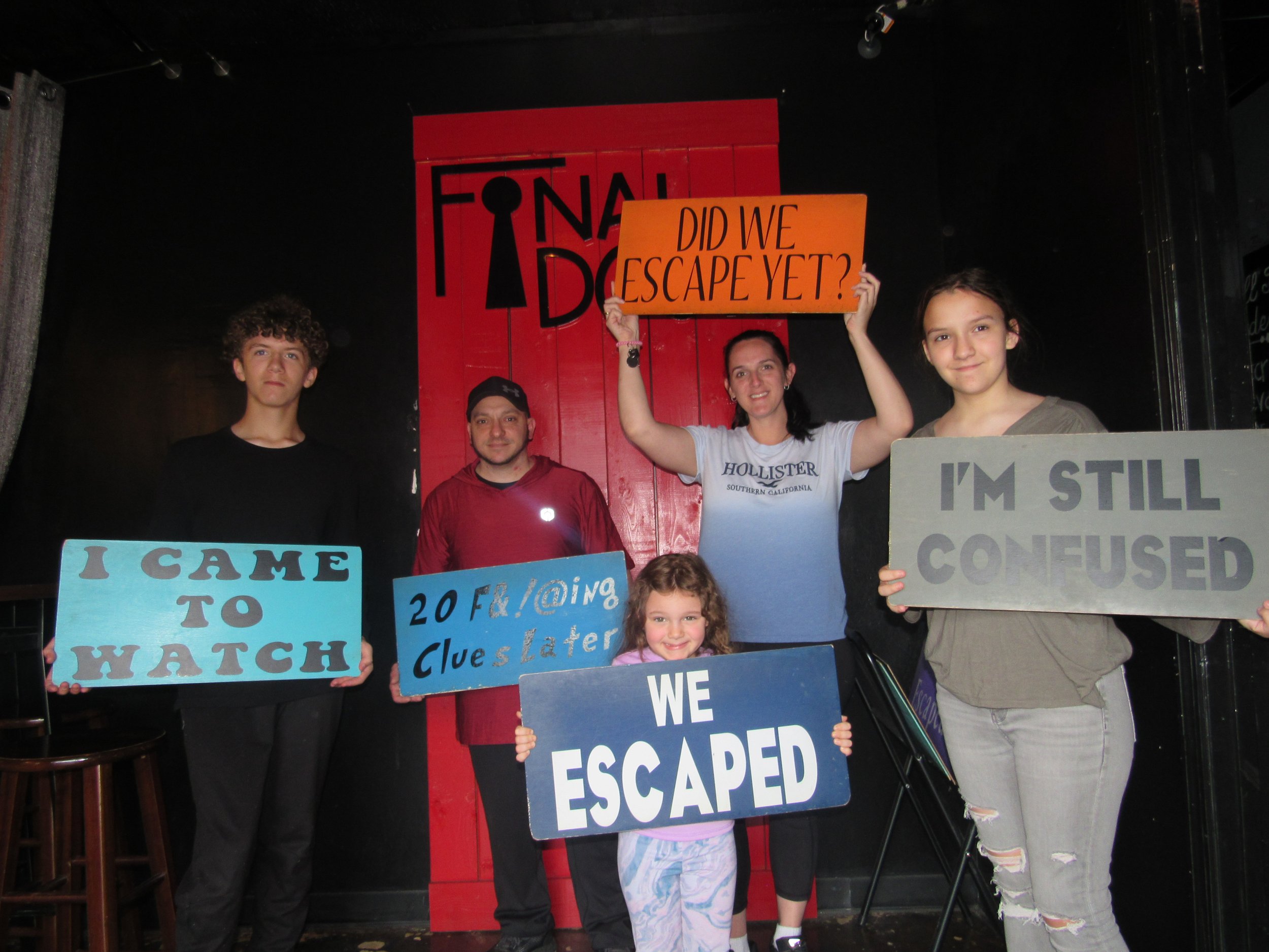 the-final-door-escape-room-columbia-sc-team-photos-06-18-23 (3).JPG
