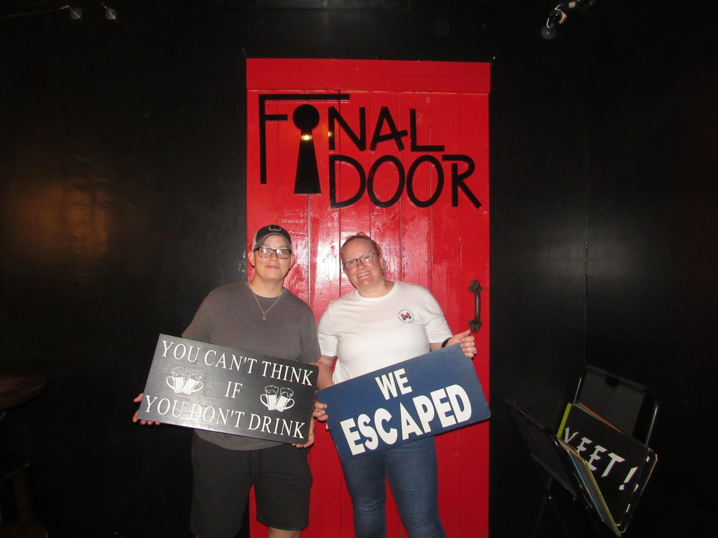 the-final-door-escape-room-columbia-sc-team-photos-06-29-23 (5).JPG