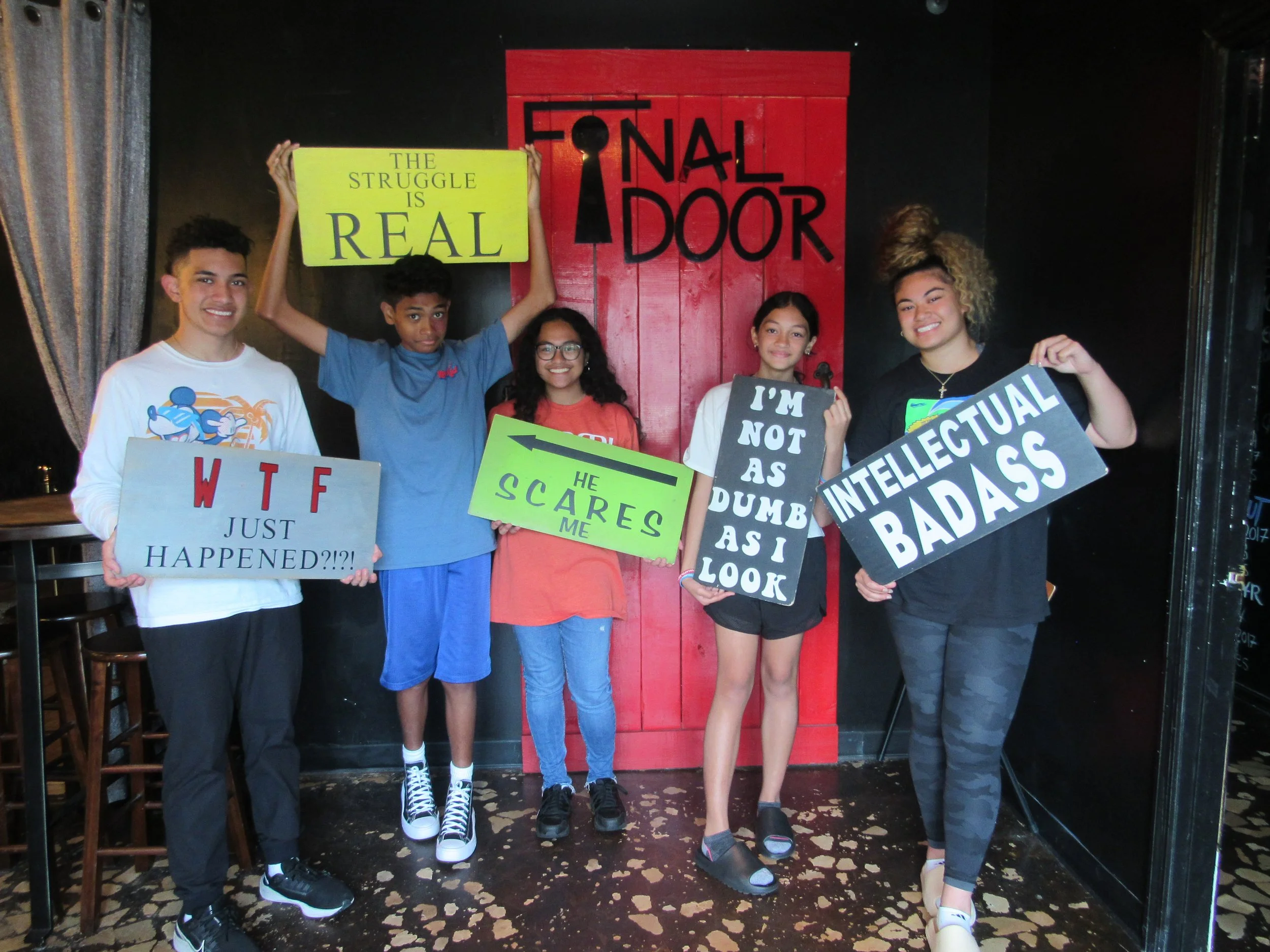 the-final-door-escape-room-columbia-sc-team-photos-06-30-23 (6).JPG