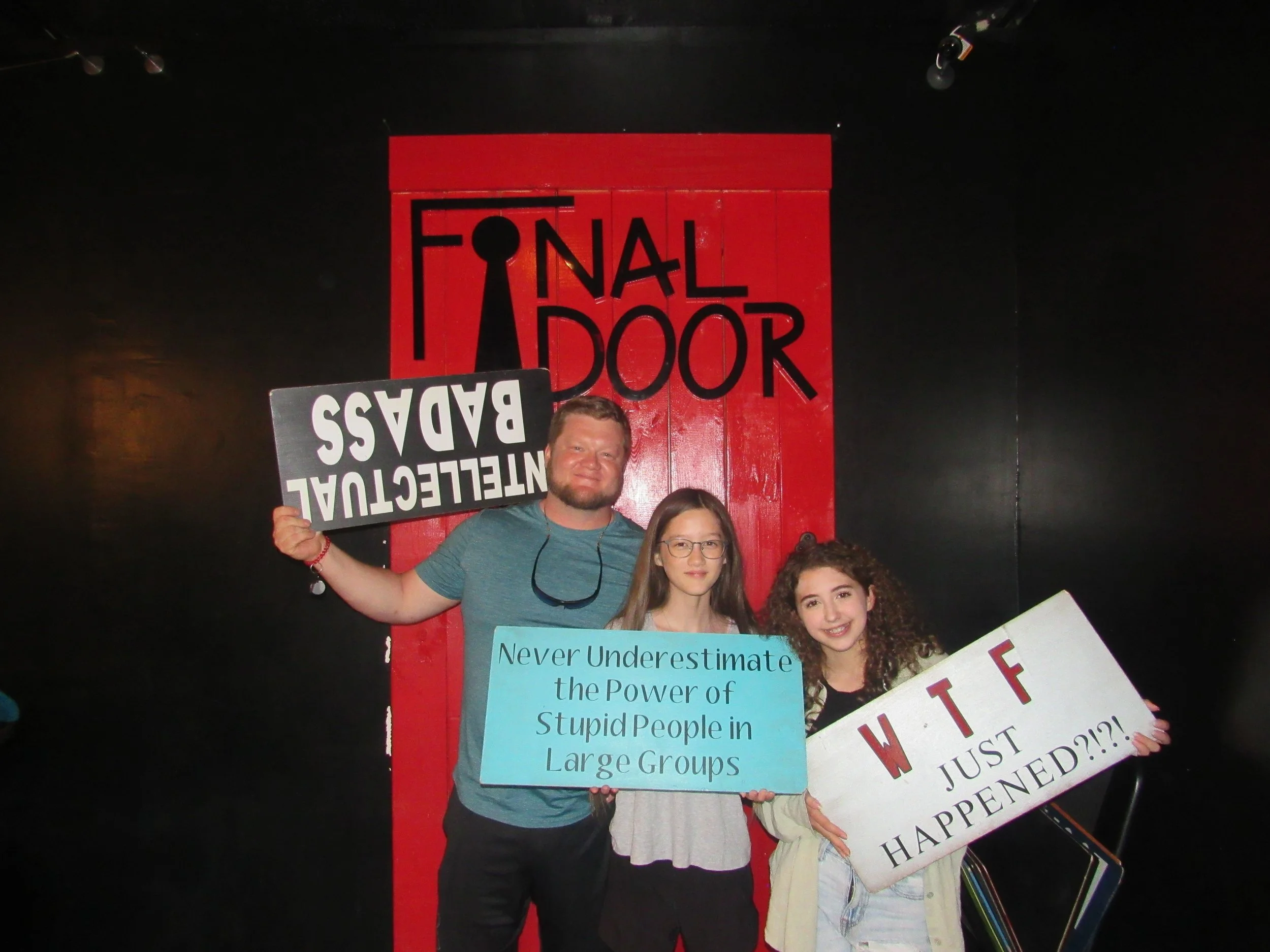 the-final-door-escape-room-columbia-sc-team-photos-06-30-23 (10).JPG