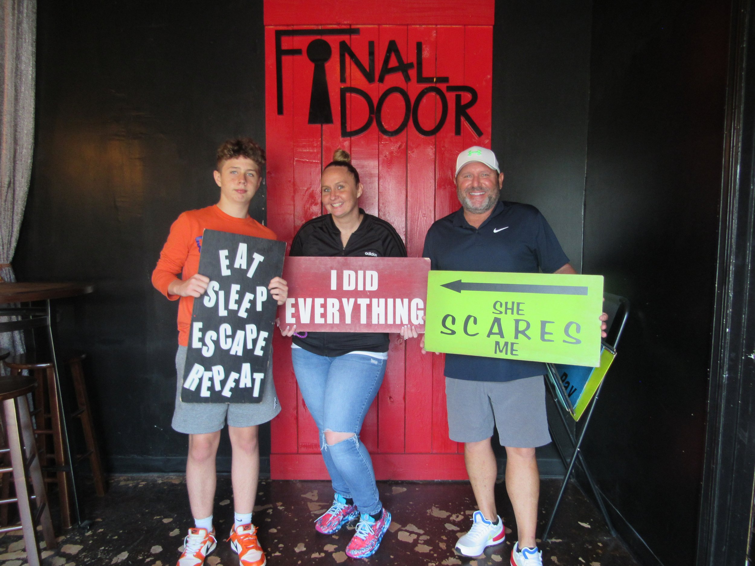 the-final-door-escape-room-columbia-sc-team-photos-07-01-23 (7).JPG