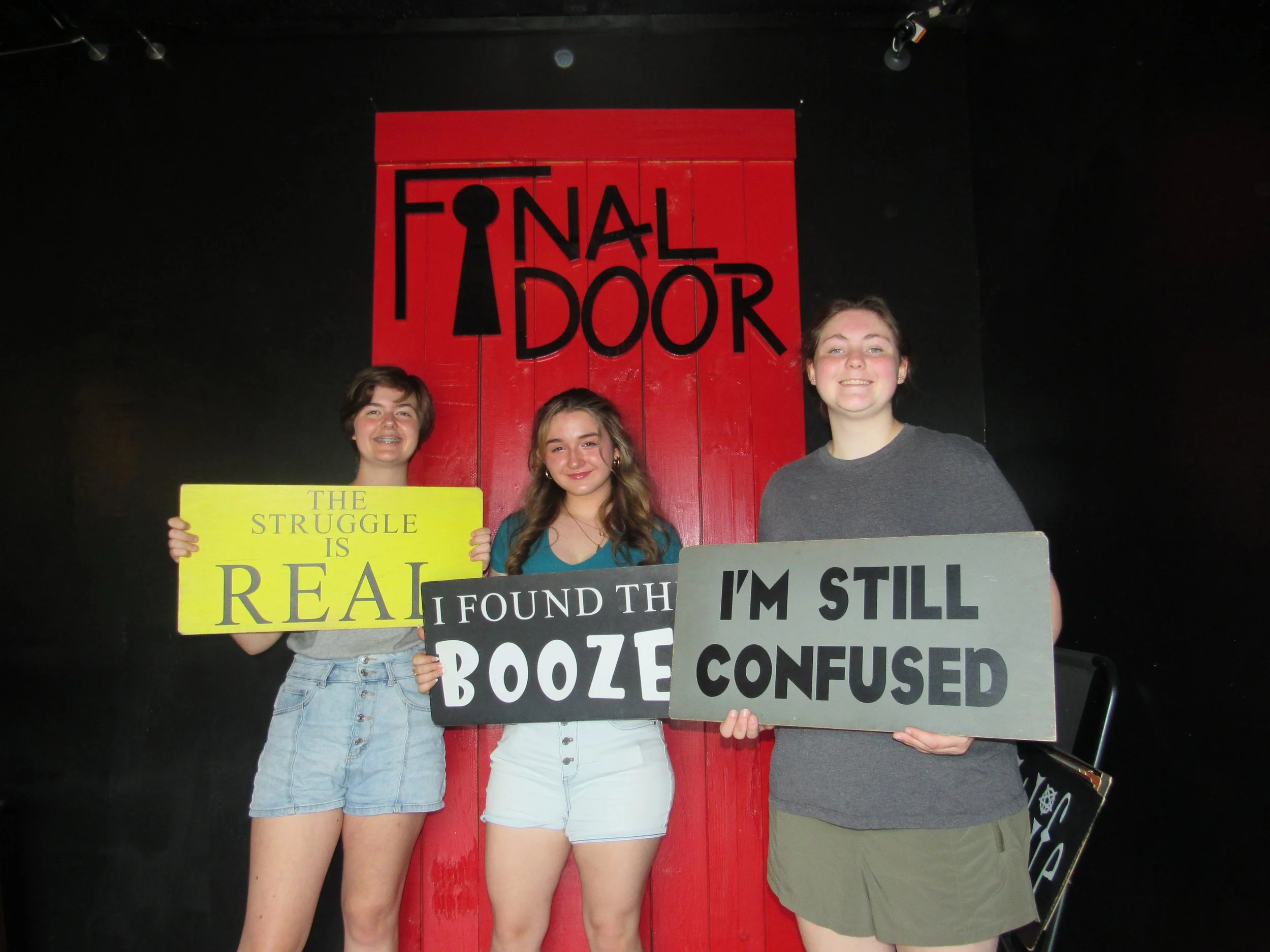 the-final-door-escape-room-columbia-sc-team-photos-07-02-23 (3).JPG