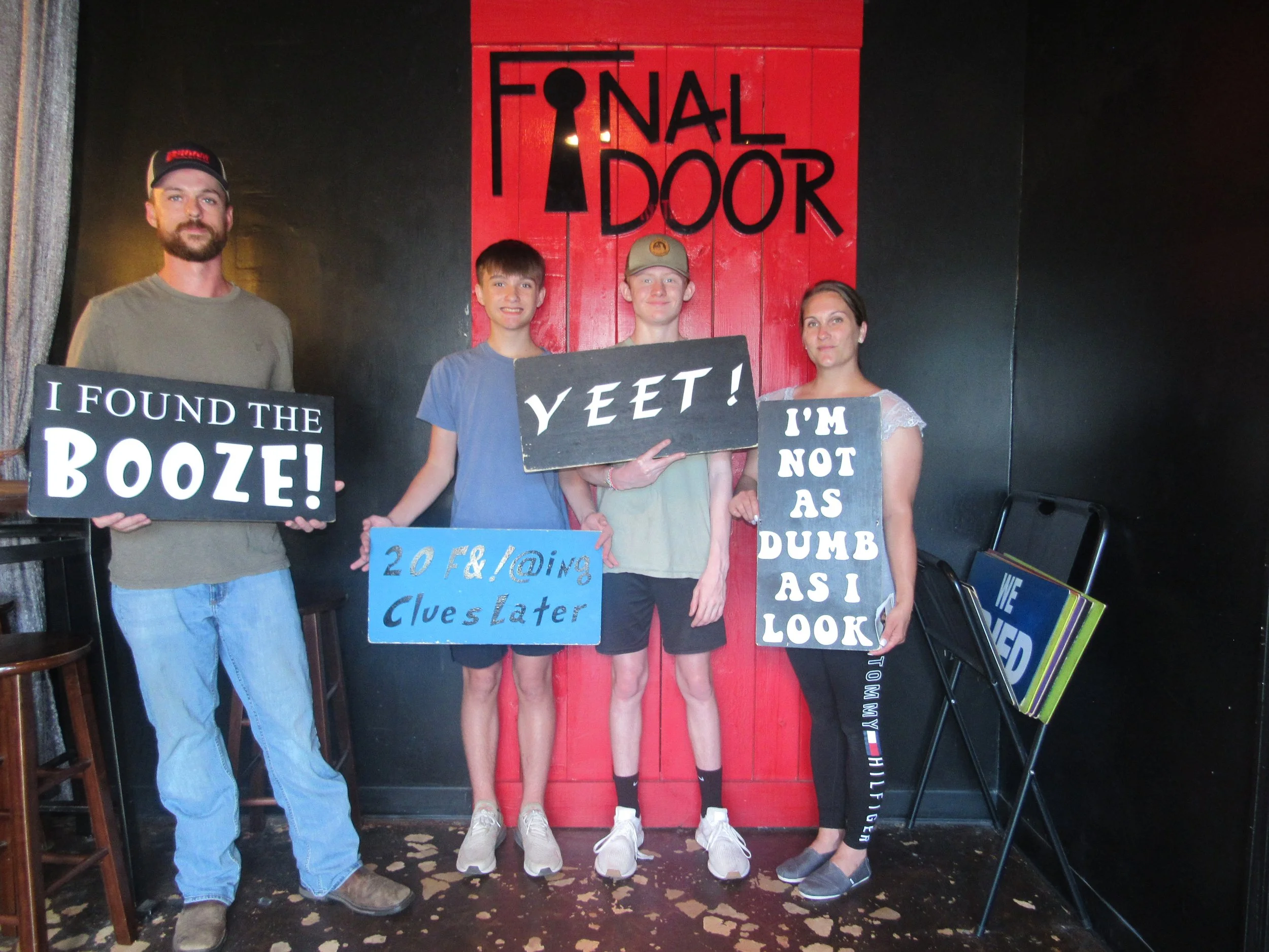 the-final-door-escape-room-columbia-sc-team-photos-07-09-23 (9).JPG
