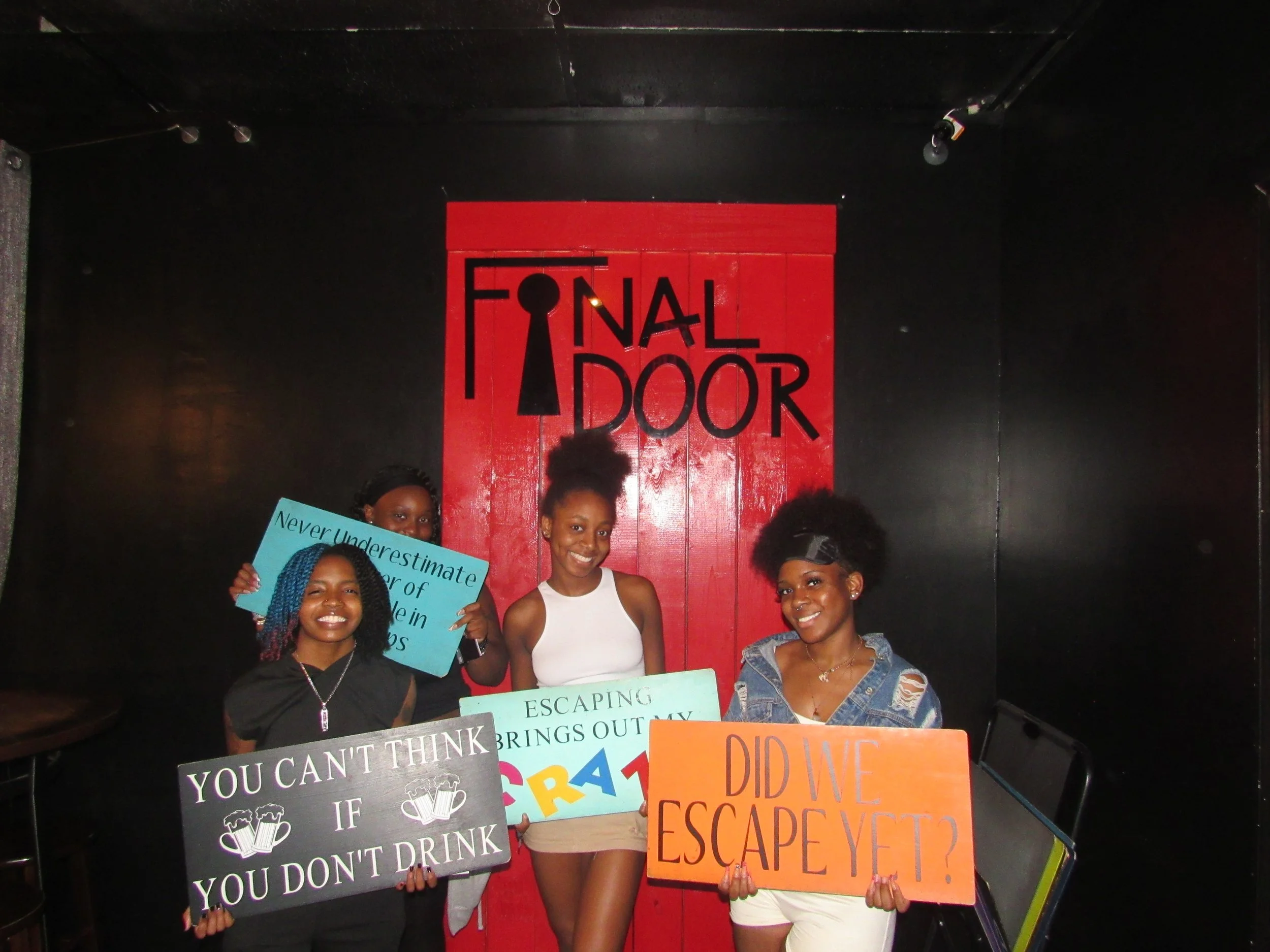 the-final-door-escape-room-columbia-sc-team-photos-07-13-23 (4).JPG