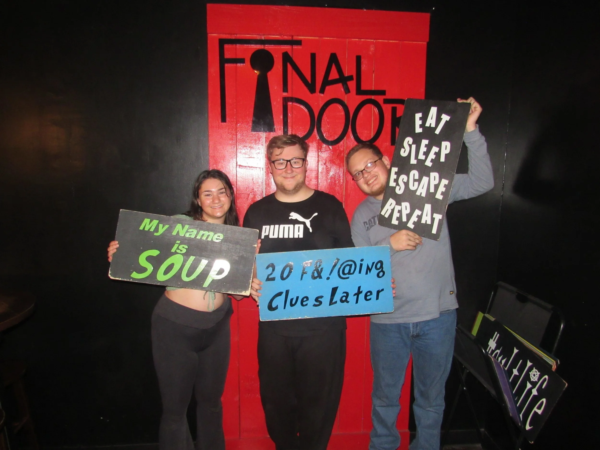 the-final-door-escape-room-columbia-sc-team-photos-07-13-23 (5).JPG