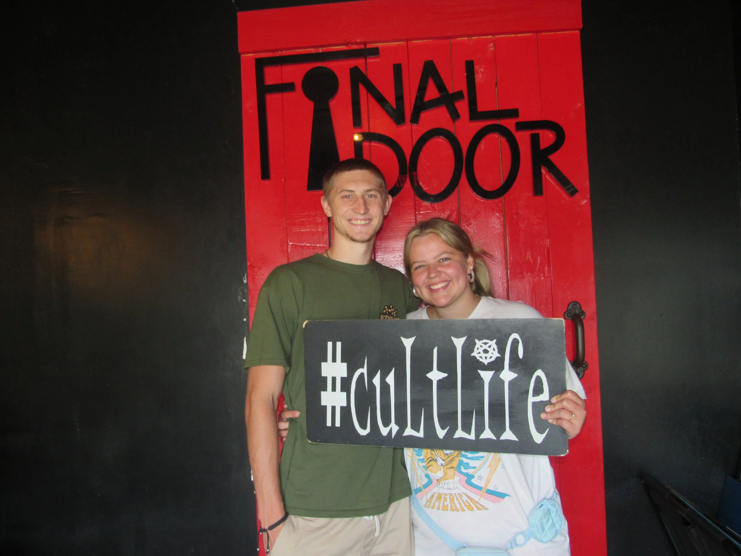 the-final-door-escape-room-columbia-sc-team-photos-07-16-23 (5).JPG