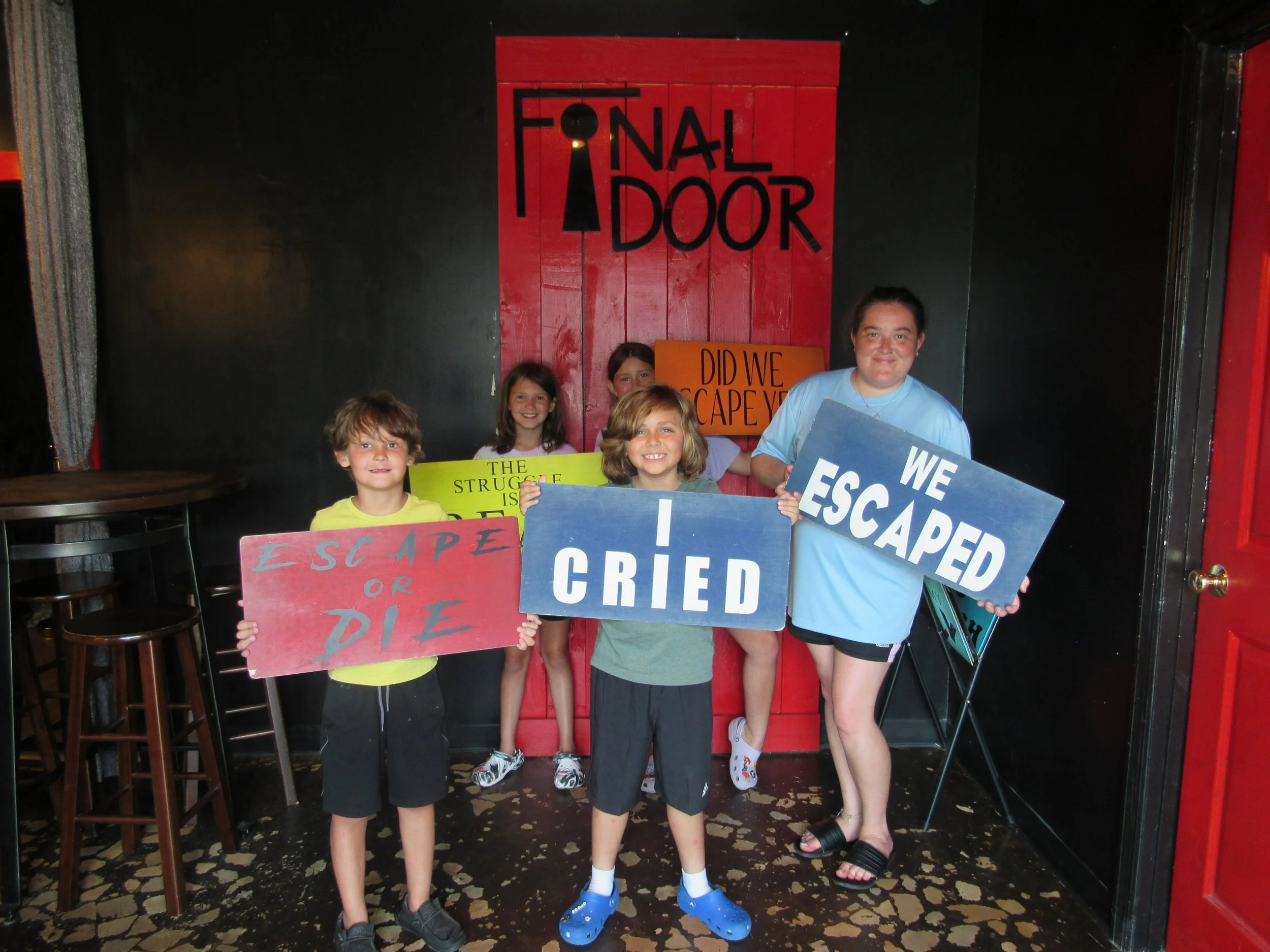 the-final-door-escape-room-columbia-sc-team-photos-07-19-23 (1).JPG