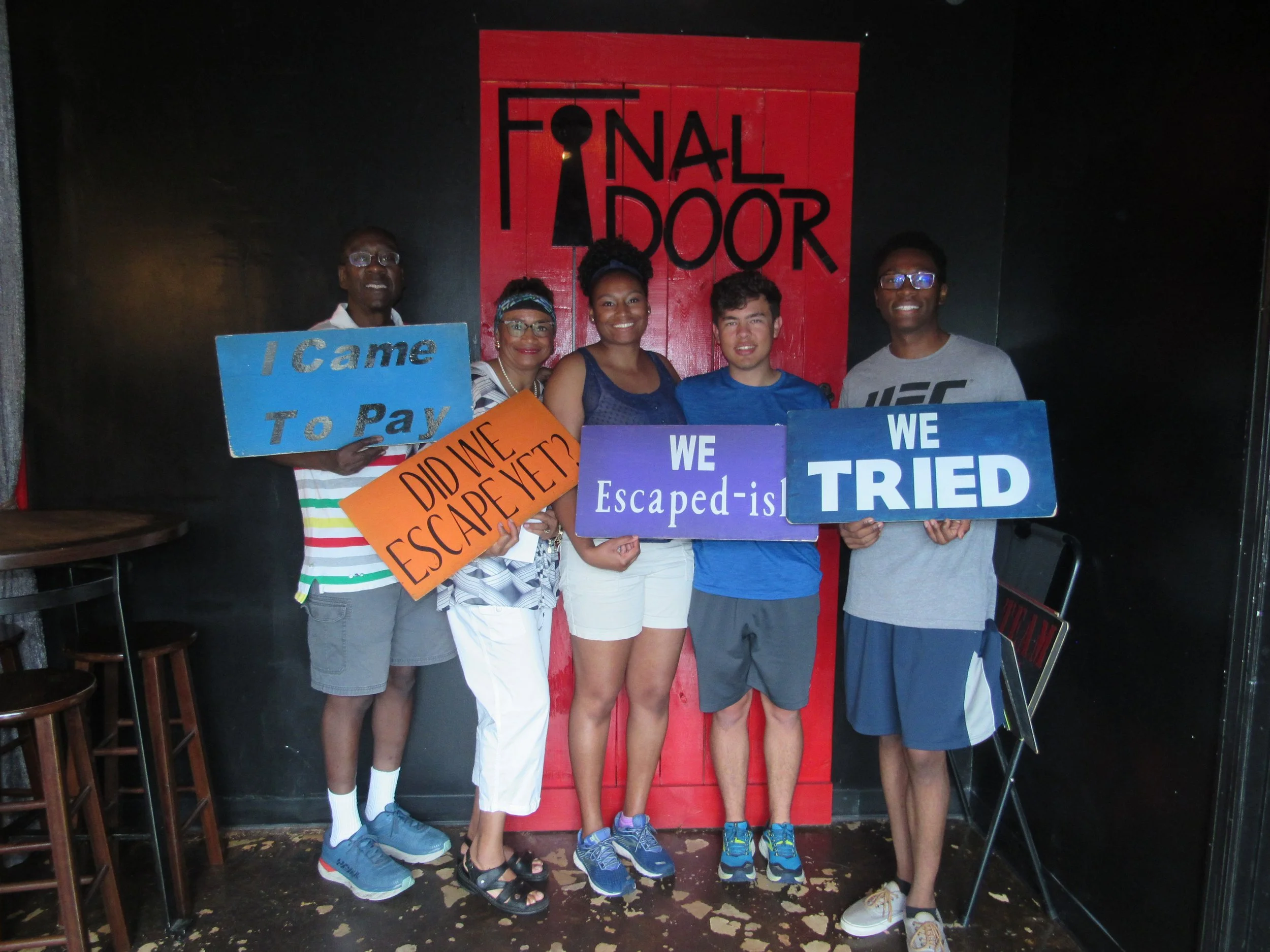 the-final-door-escape-room-columbia-sc-team-photos-07-29-23 (5).JPG