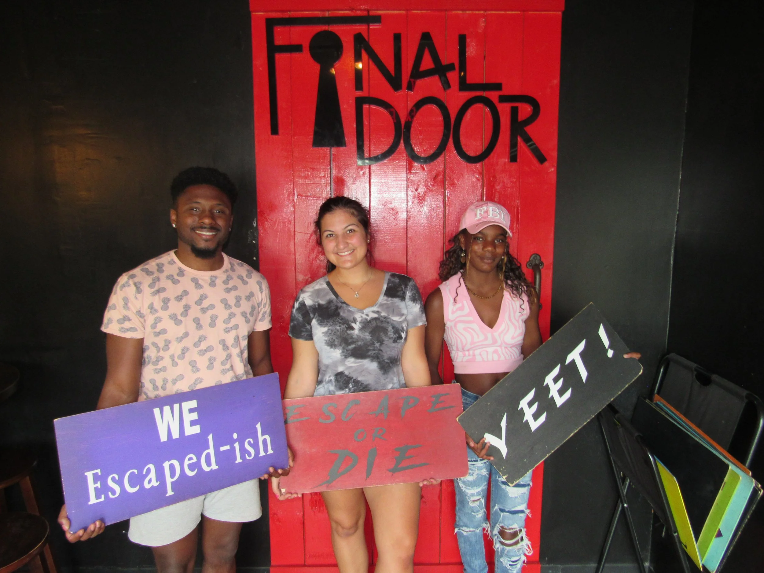 the-final-door-escape-room-columbia-sc-team-photos-07-29-23 (10).JPG