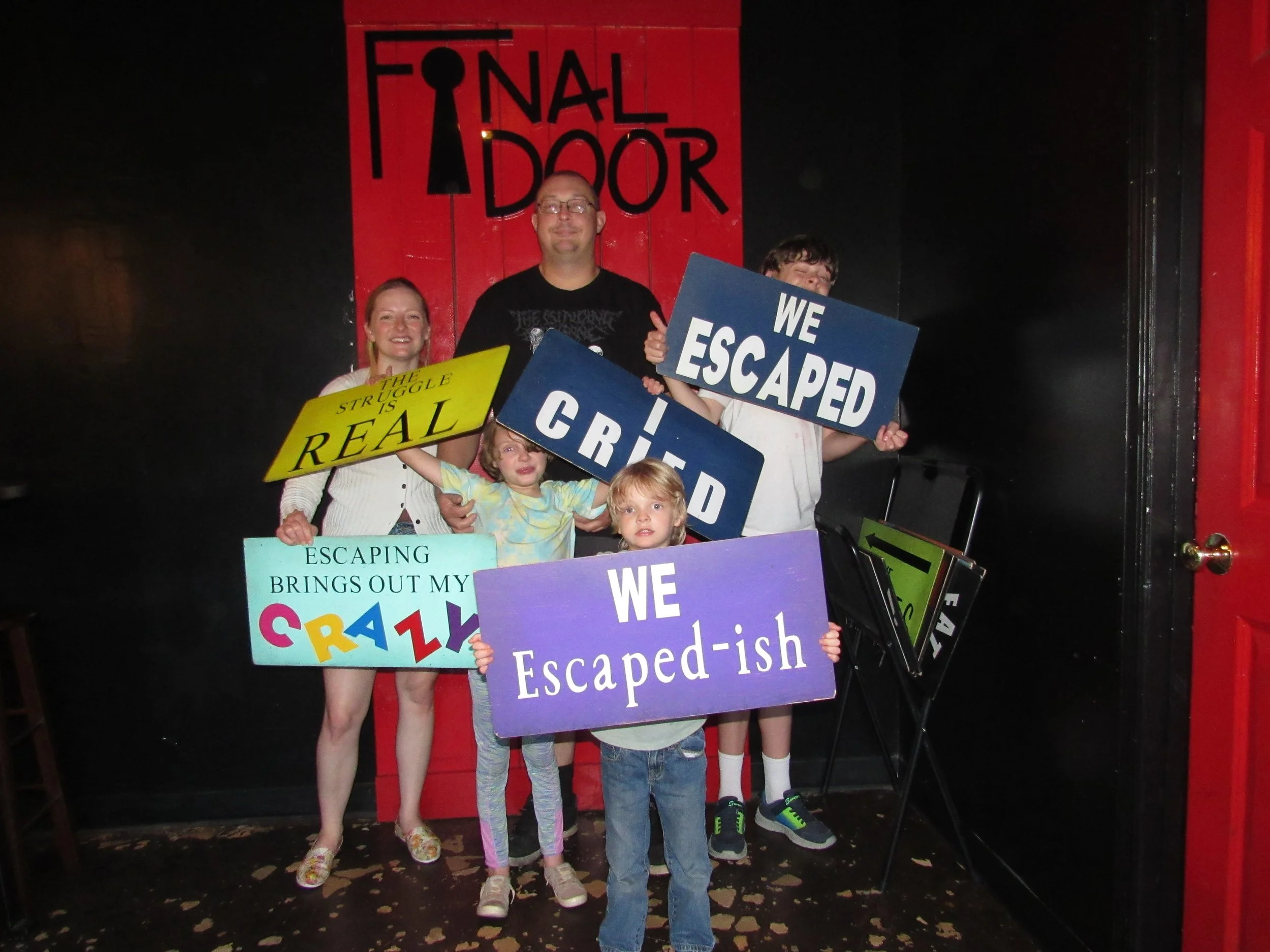 the-final-door-escape-room-columbia-sc-team-photos-07-29-23 (16).JPG