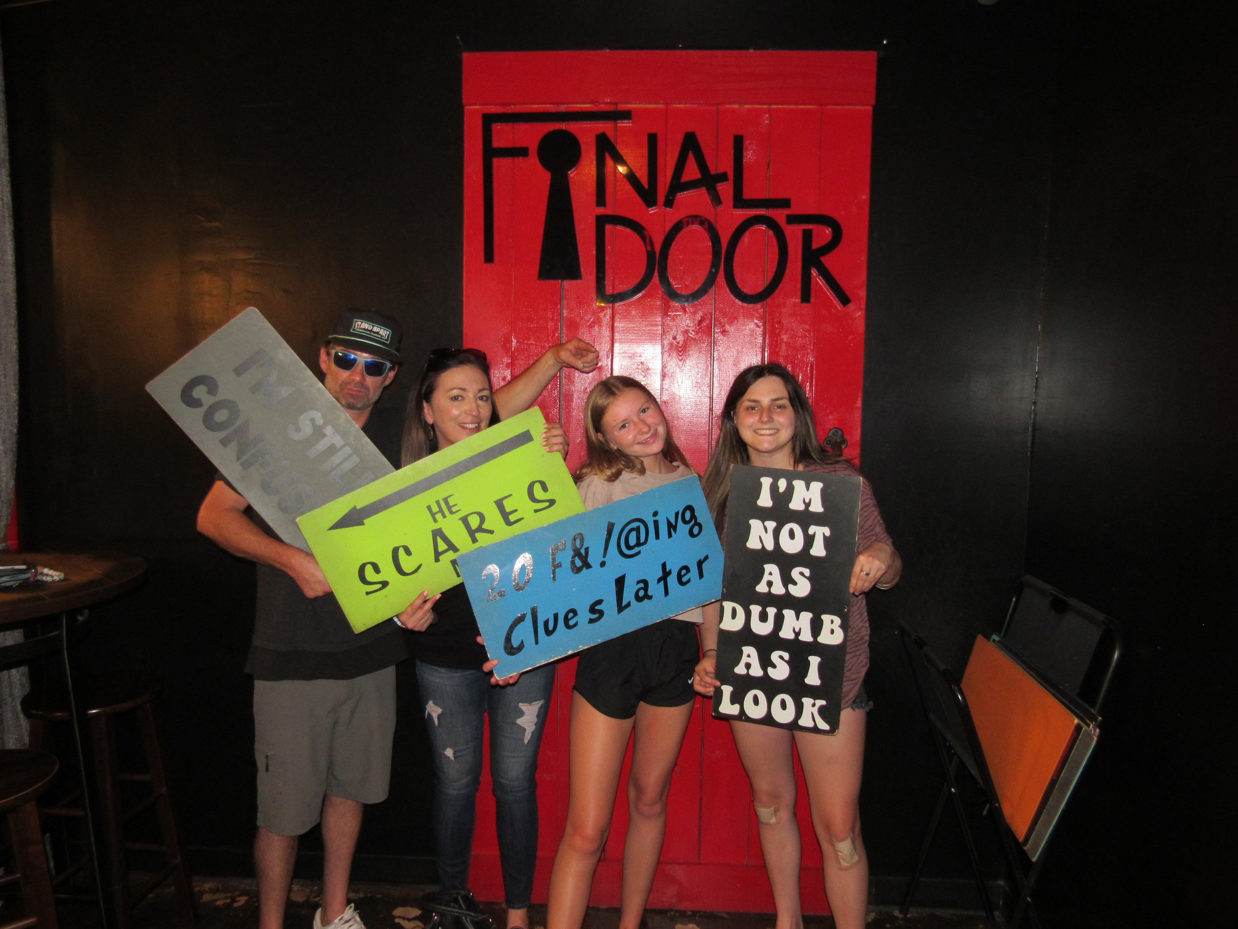the-final-door-escape-room-columbia-sc-team-photos-07-31-23 (5).JPG