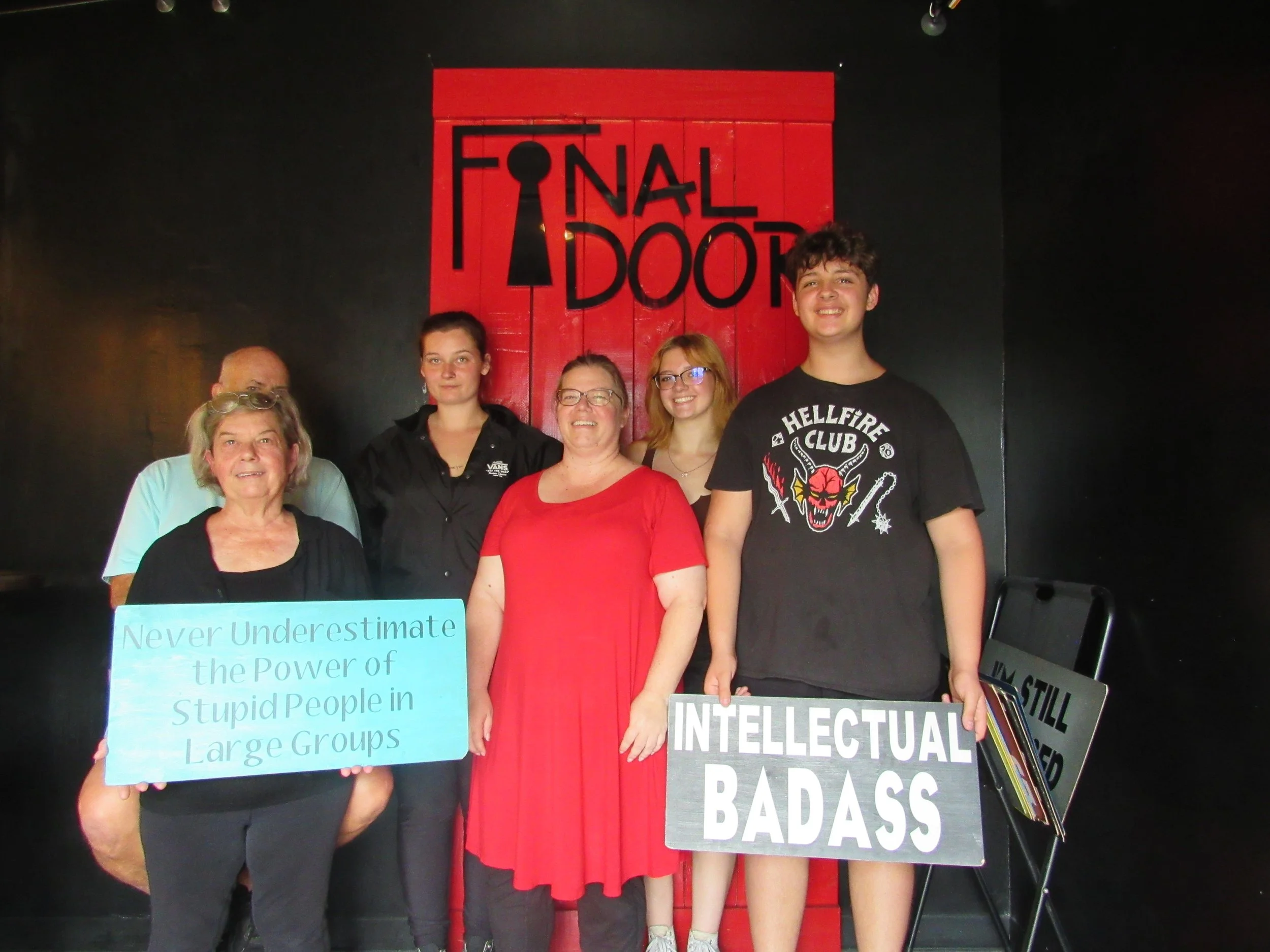 the-final-door-escape-room-columbia-sc-team-photos-08-04-23 (1).JPG