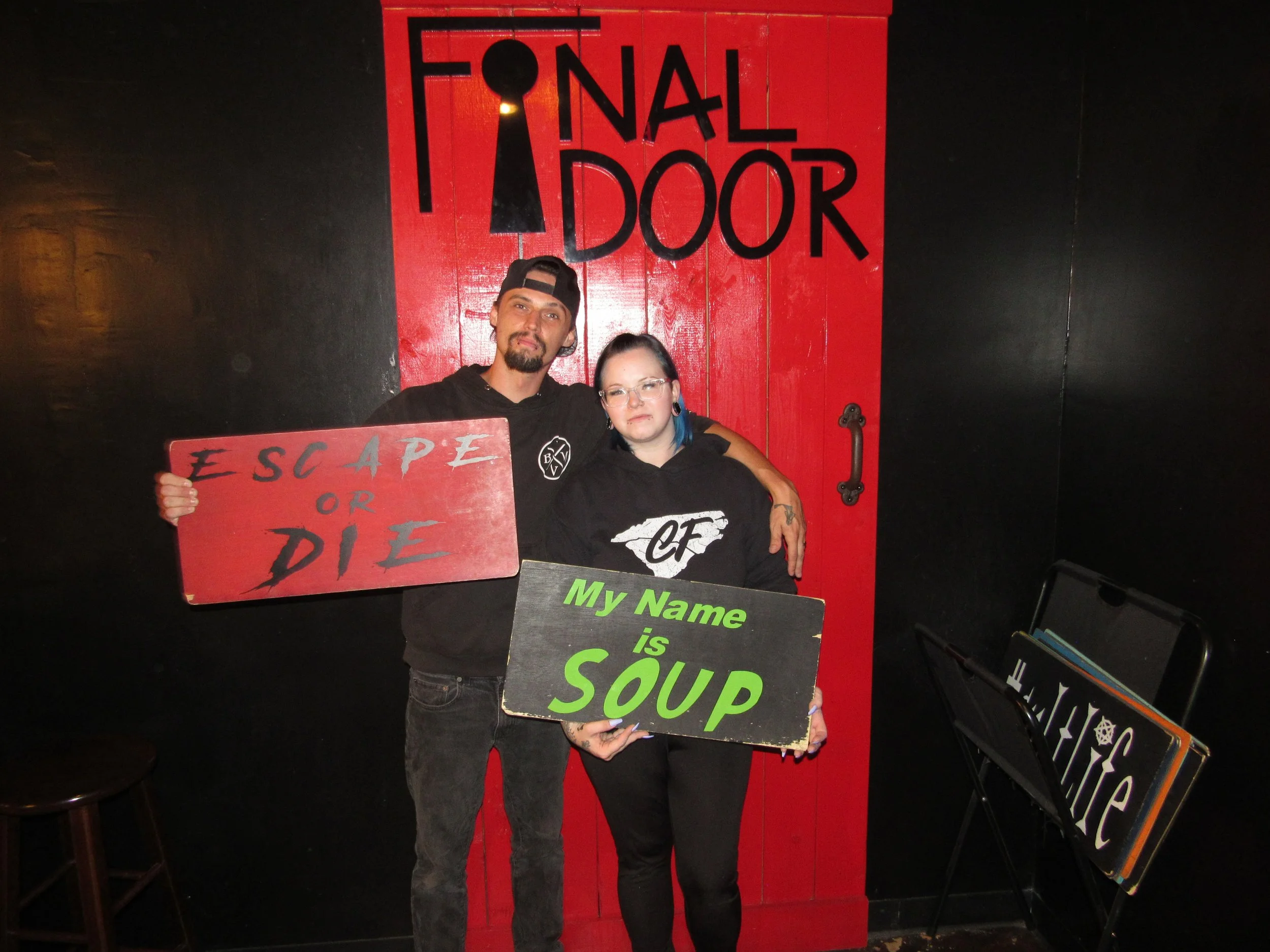 the-final-door-escape-room-columbia-sc-team-photos-08-04-23 (15).JPG