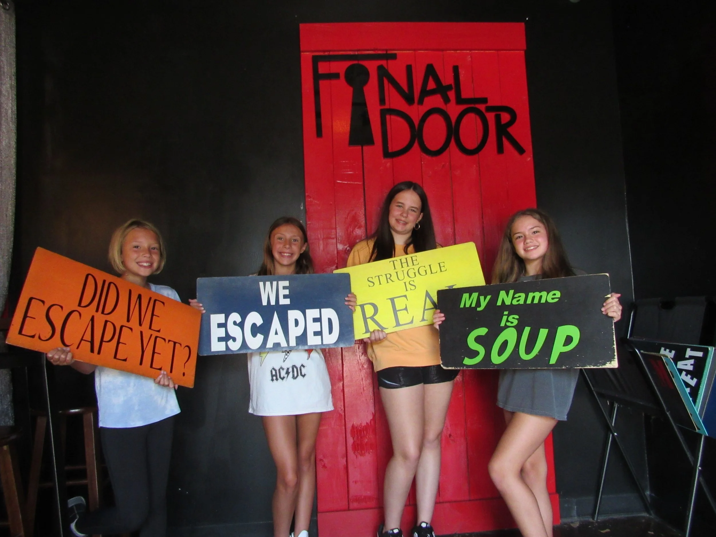 the-final-door-escape-room-columbia-sc-team-photos-08-06-23 (2).JPG