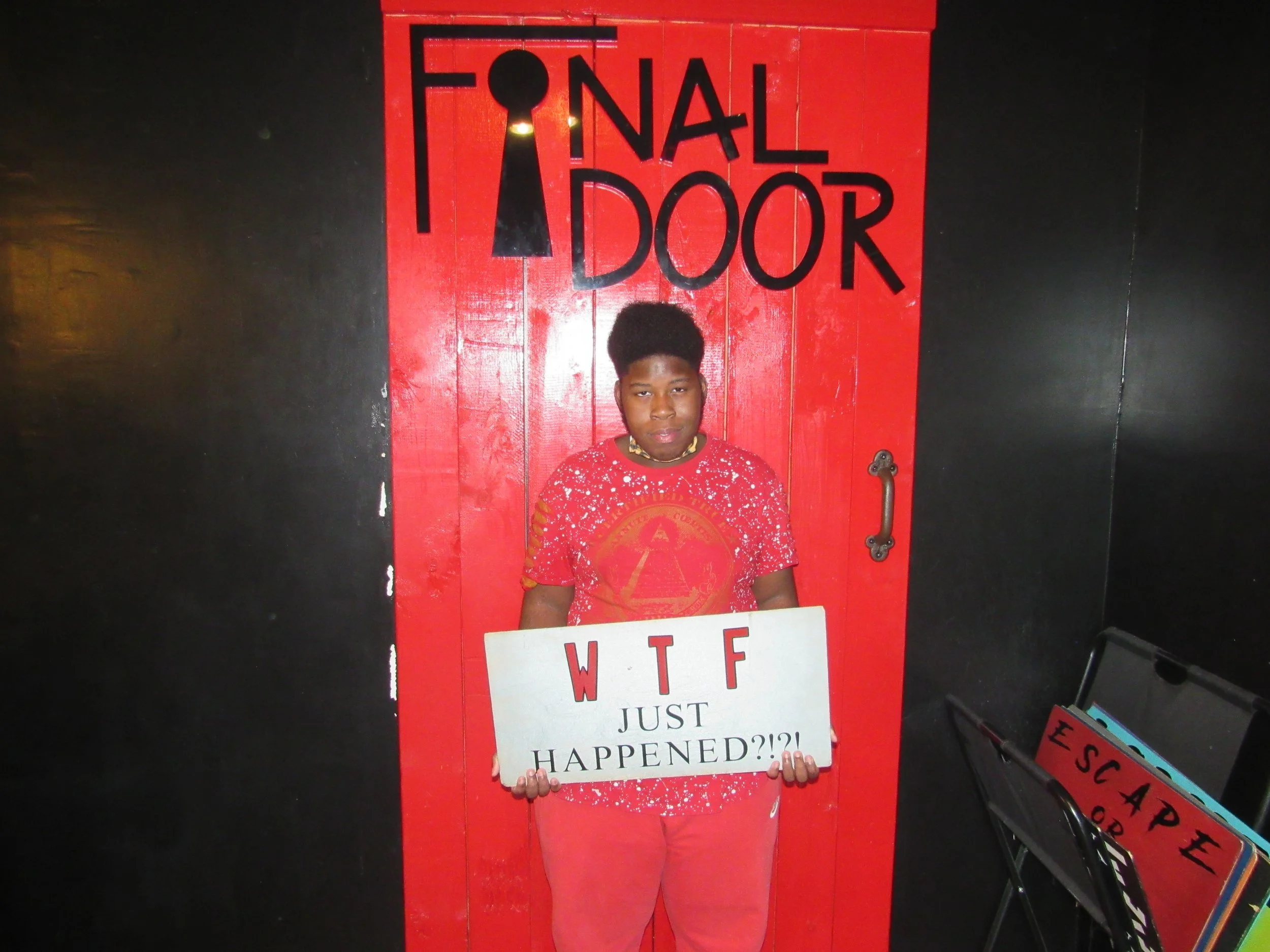 the-final-door-escape-room-columbia-sc-team-photos-08-06-23 (6).JPG