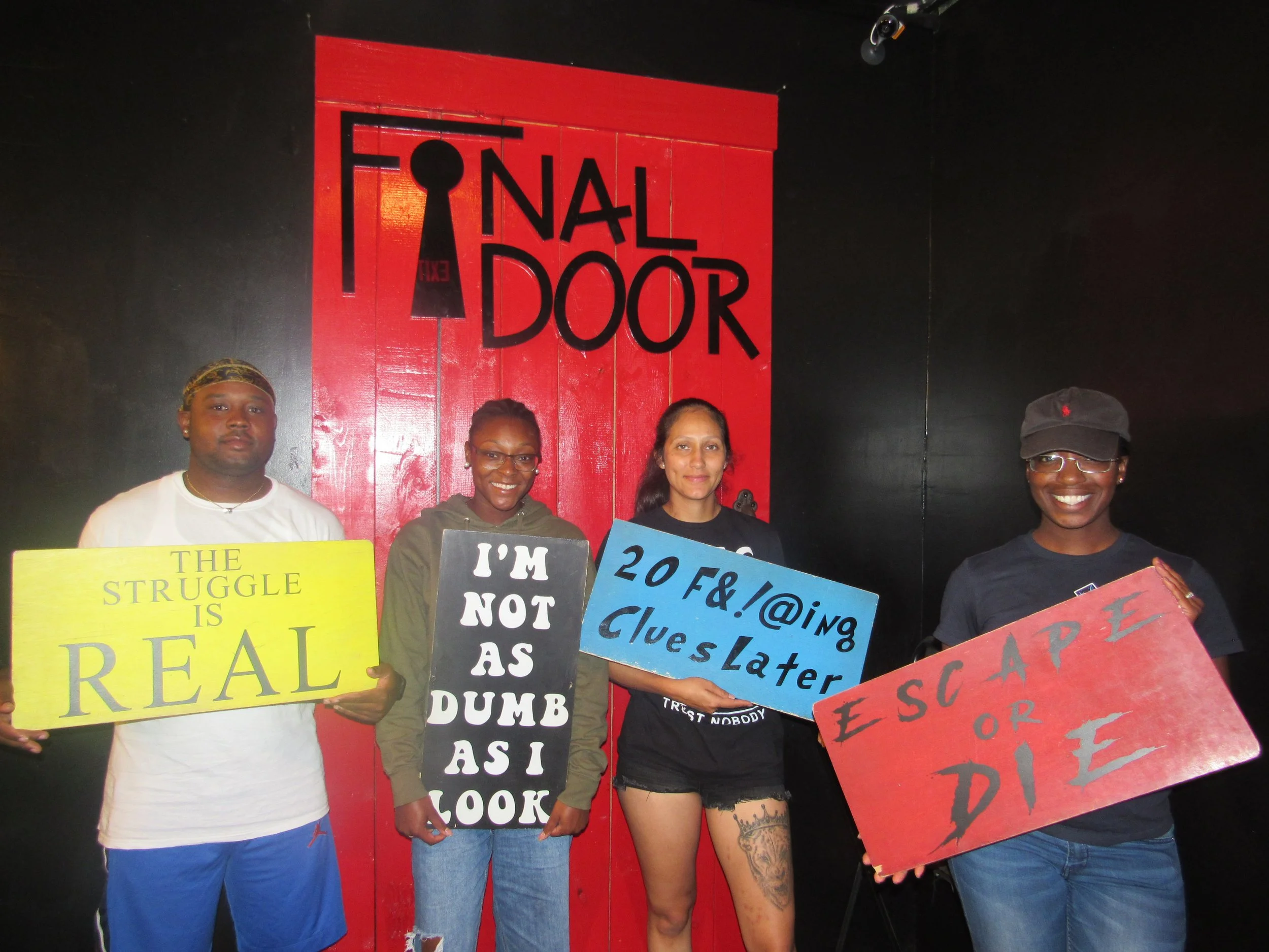 the-final-door-escape-room-columbia-sc-team-photos-08-06-23 (10).JPG