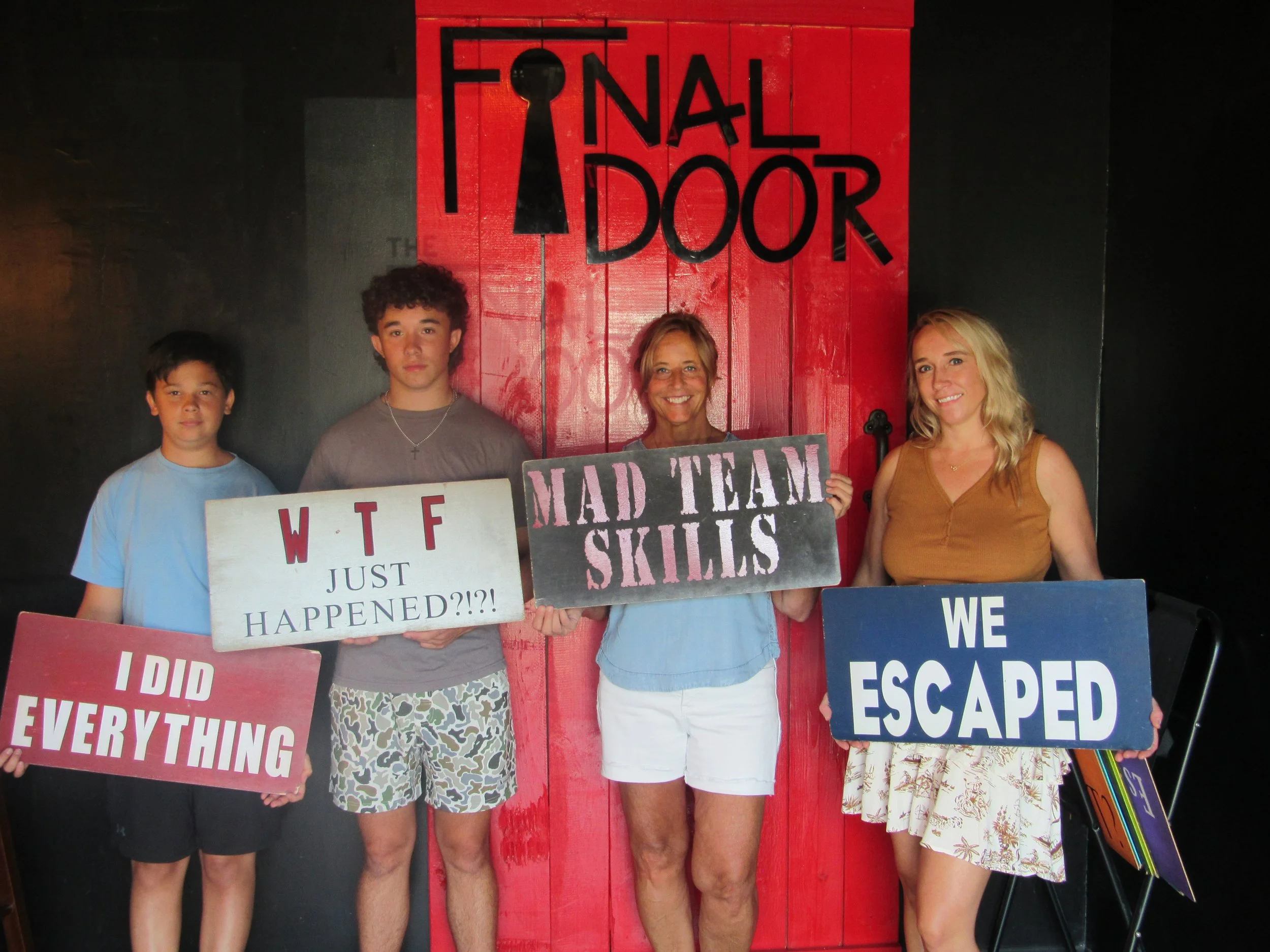 the-final-door-escape-room-columbia-sc-team-photos-08-07-23 (1).JPG