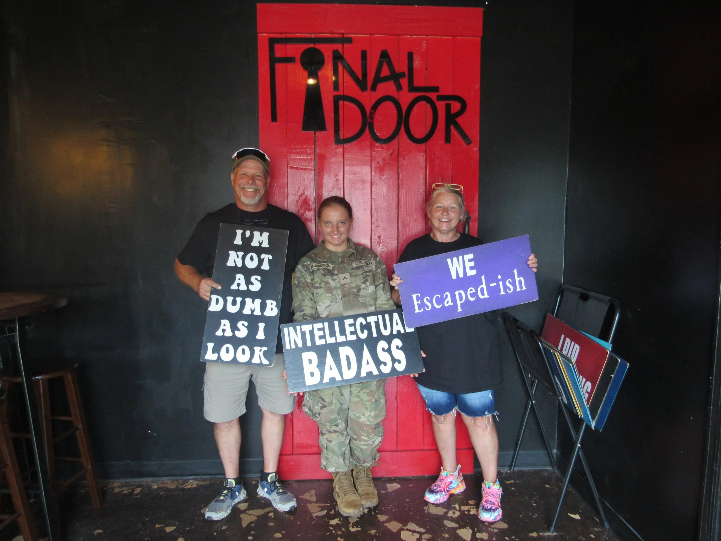 the-final-door-escape-room-columbia-sc-team-photos-08-10-23 (1).JPG