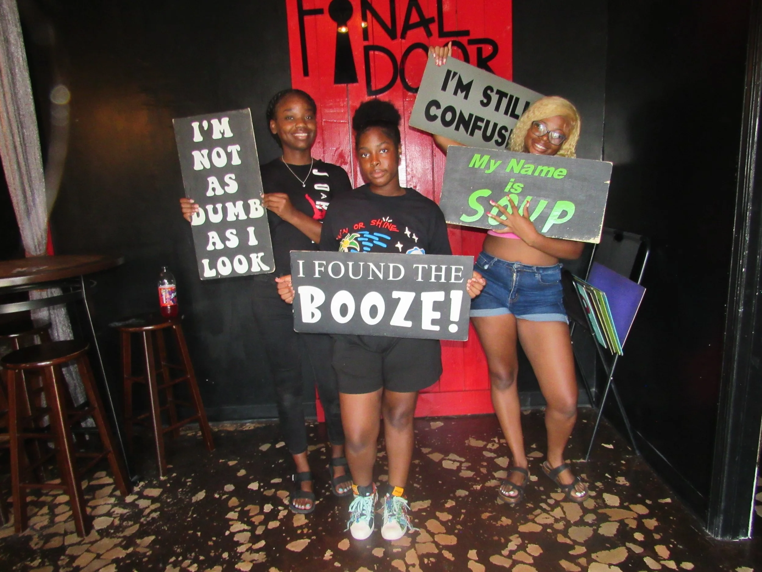 the-final-door-escape-room-columbia-sc-team-photos-08-12-23 (5).JPG